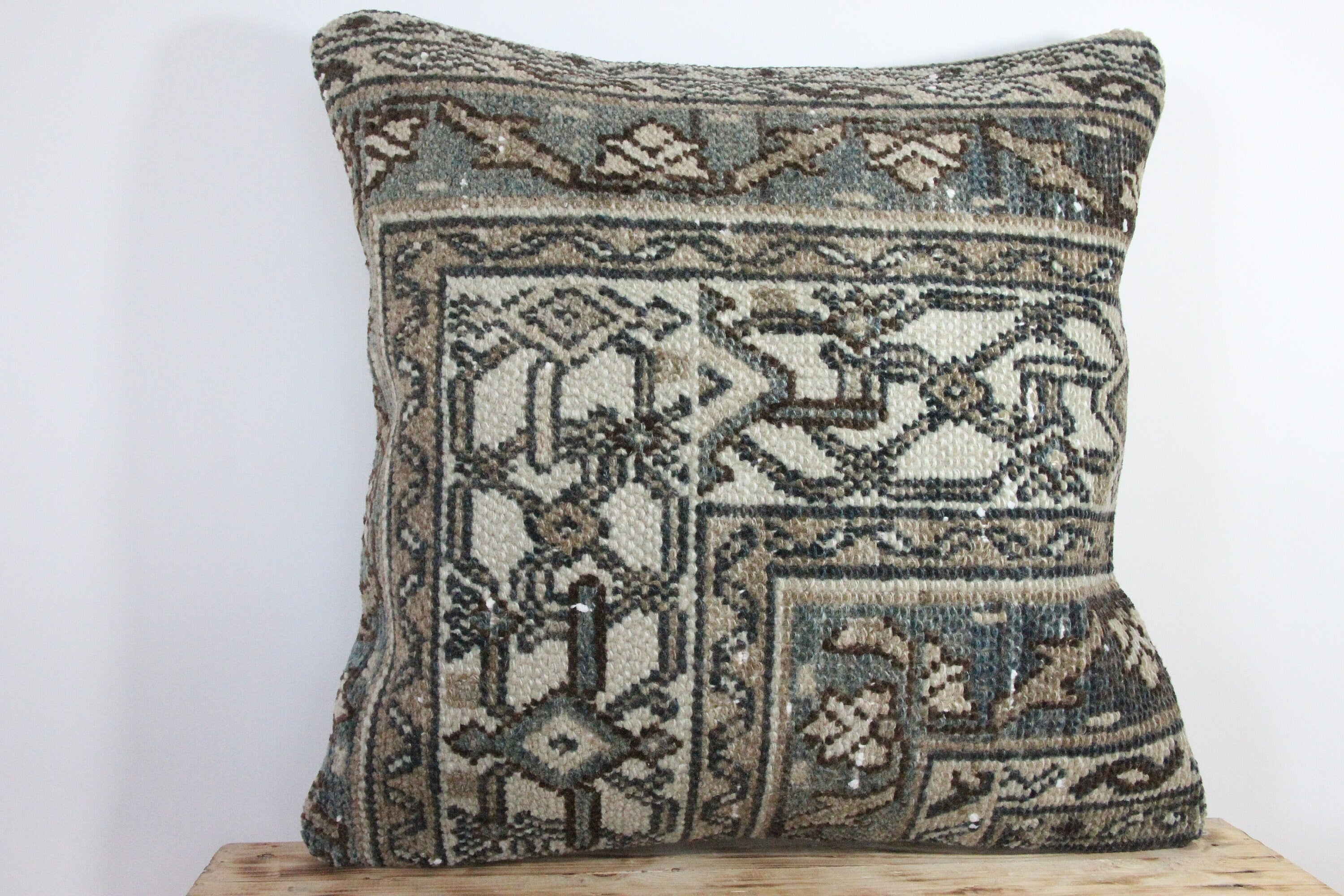 Uli - Persian Pillow Cover