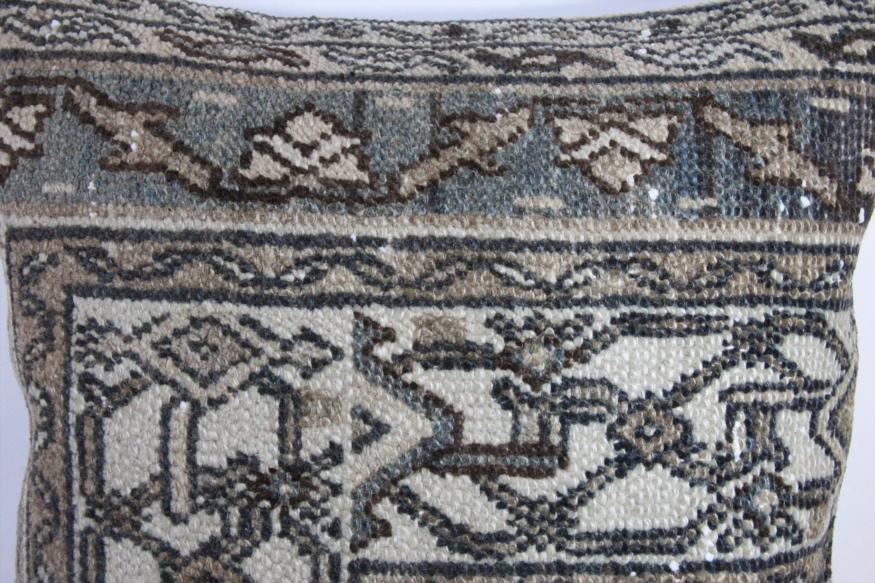 Uli - Persian Pillow Cover