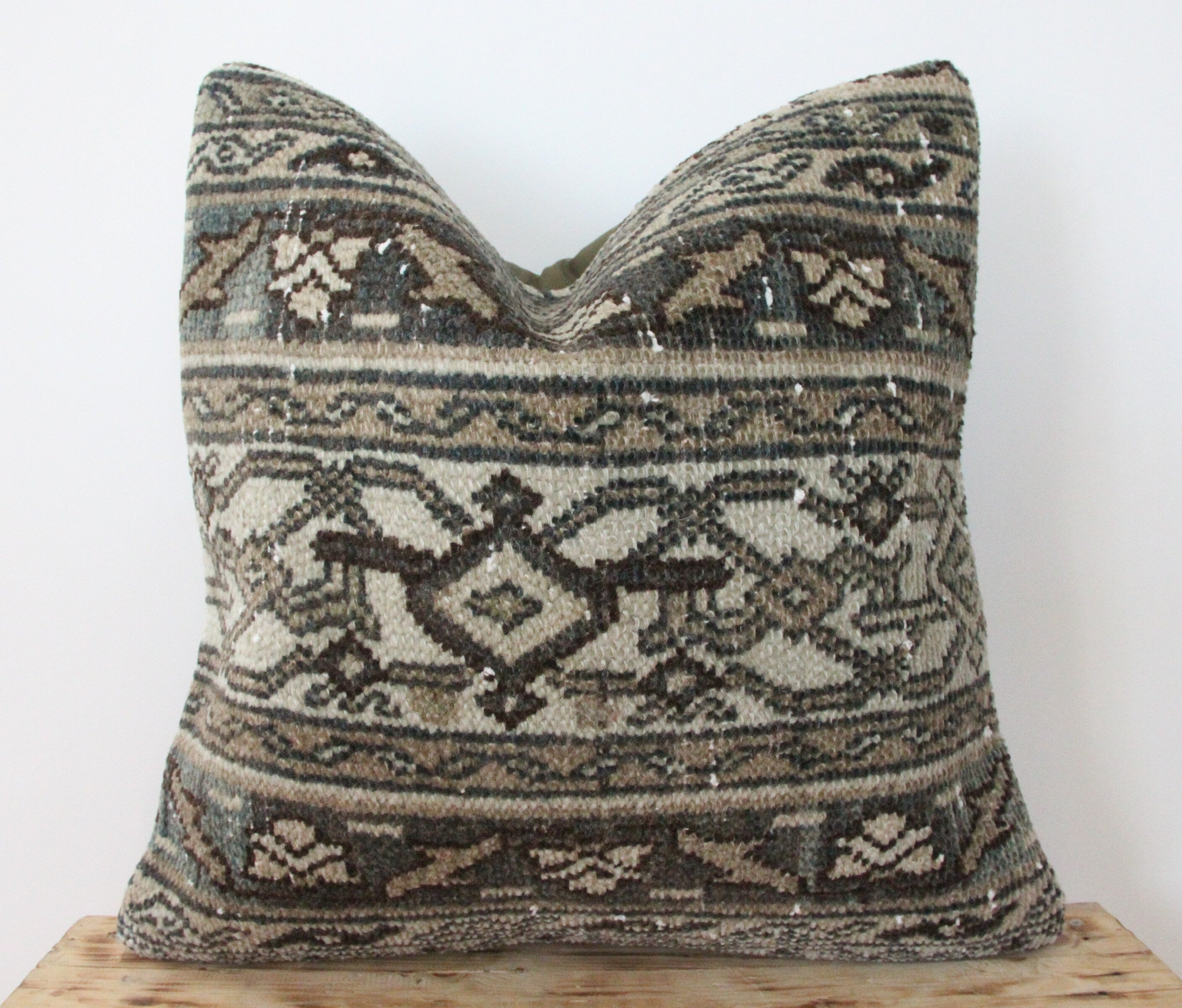 Ulaniyah - Persian Pillow Cover