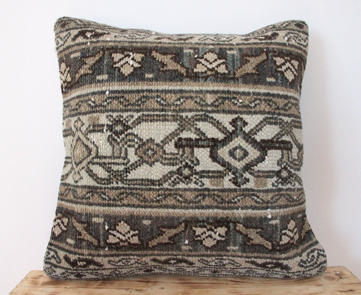 Ulea - Persian Pillow Cover