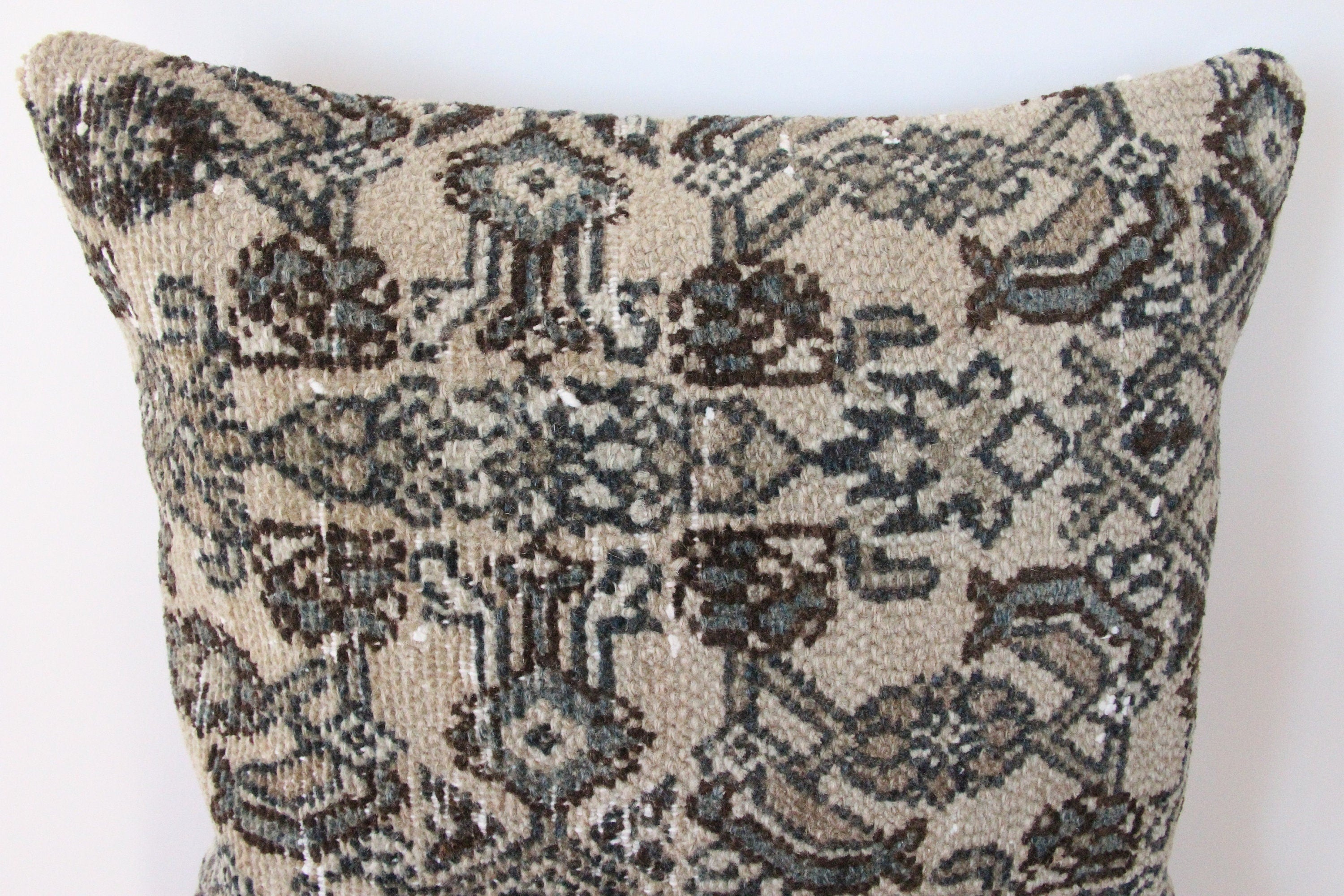 Tulia - Persian Pillow Cover