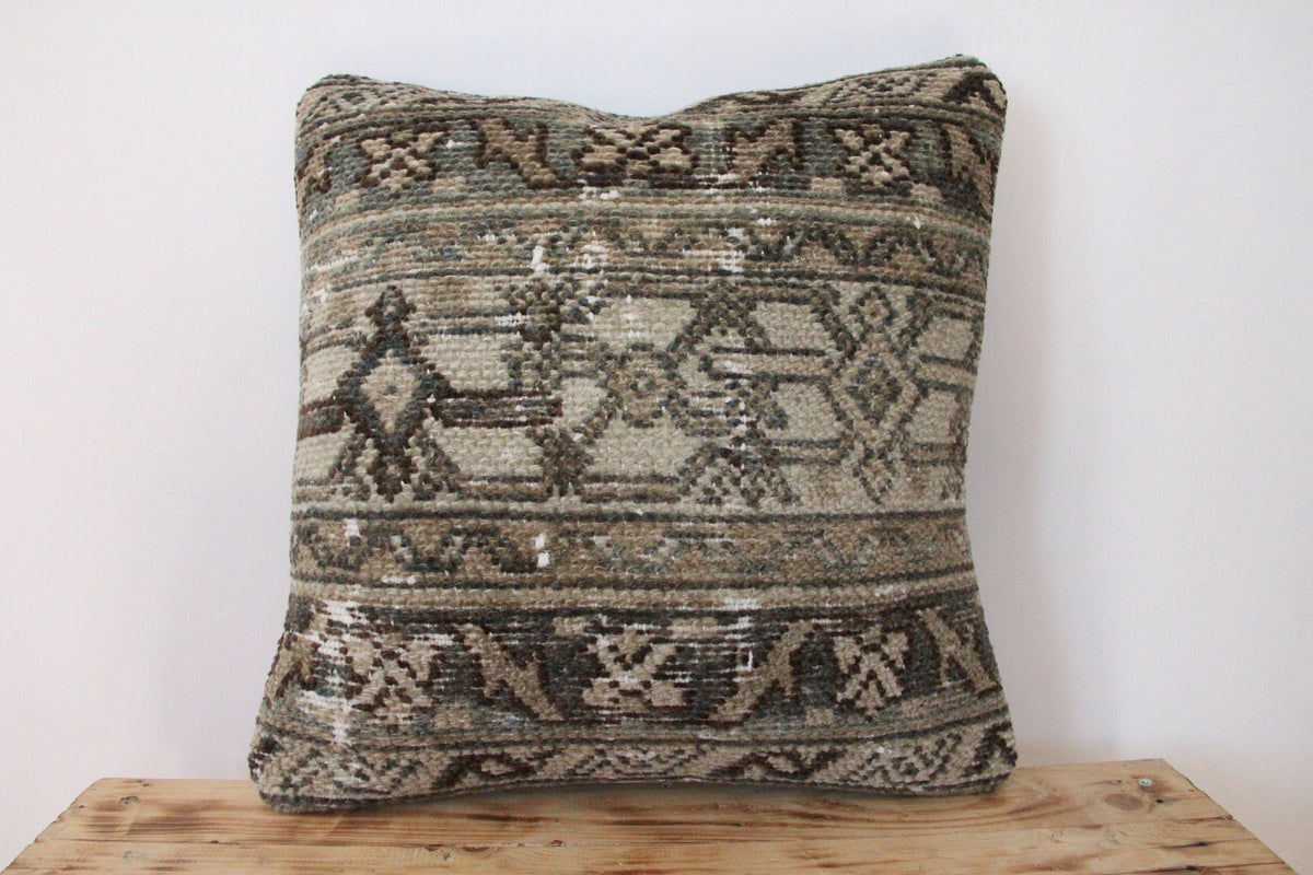 Uzma - Persian Pillow Cover