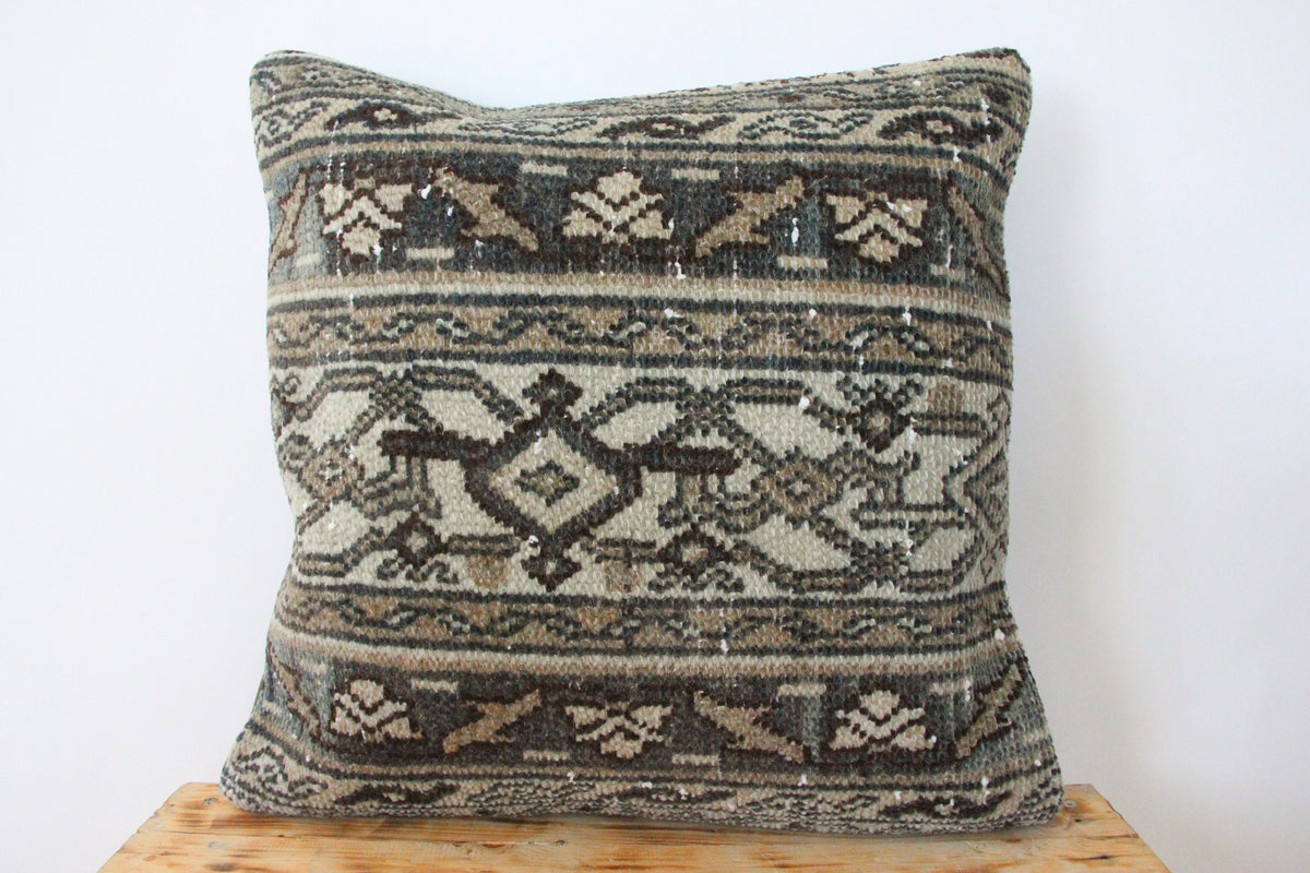 Ulaniyah - Persian Pillow Cover