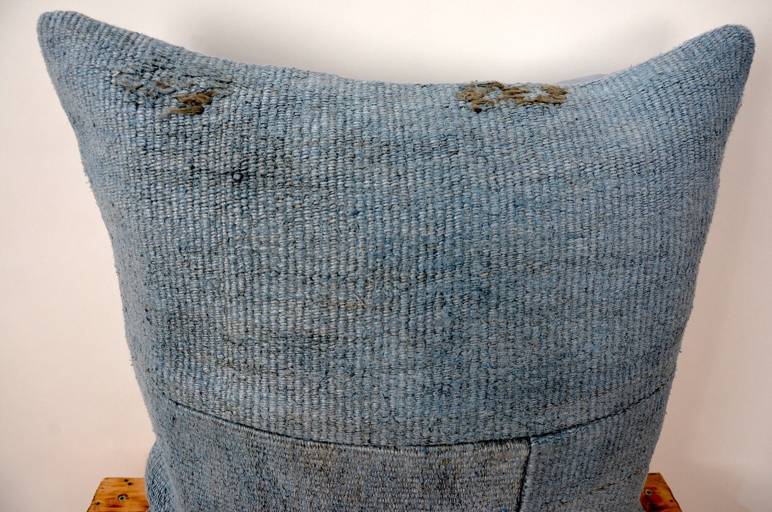 Crescencia - Blue Hemp Pillow Cover