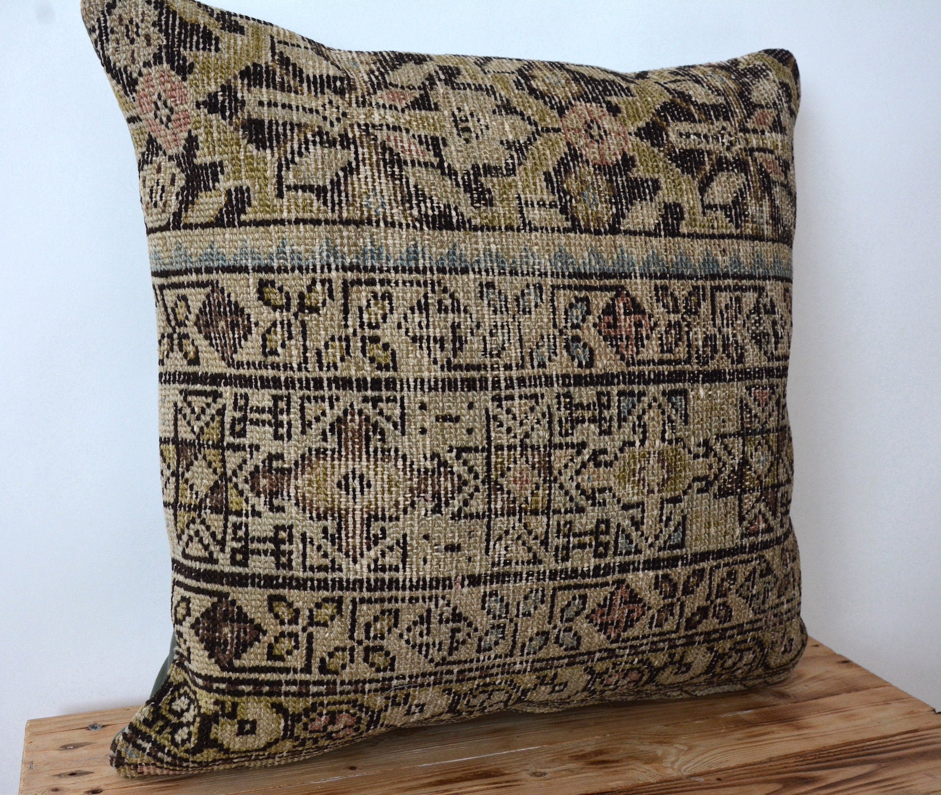 Teona - Persian Pillow Cover