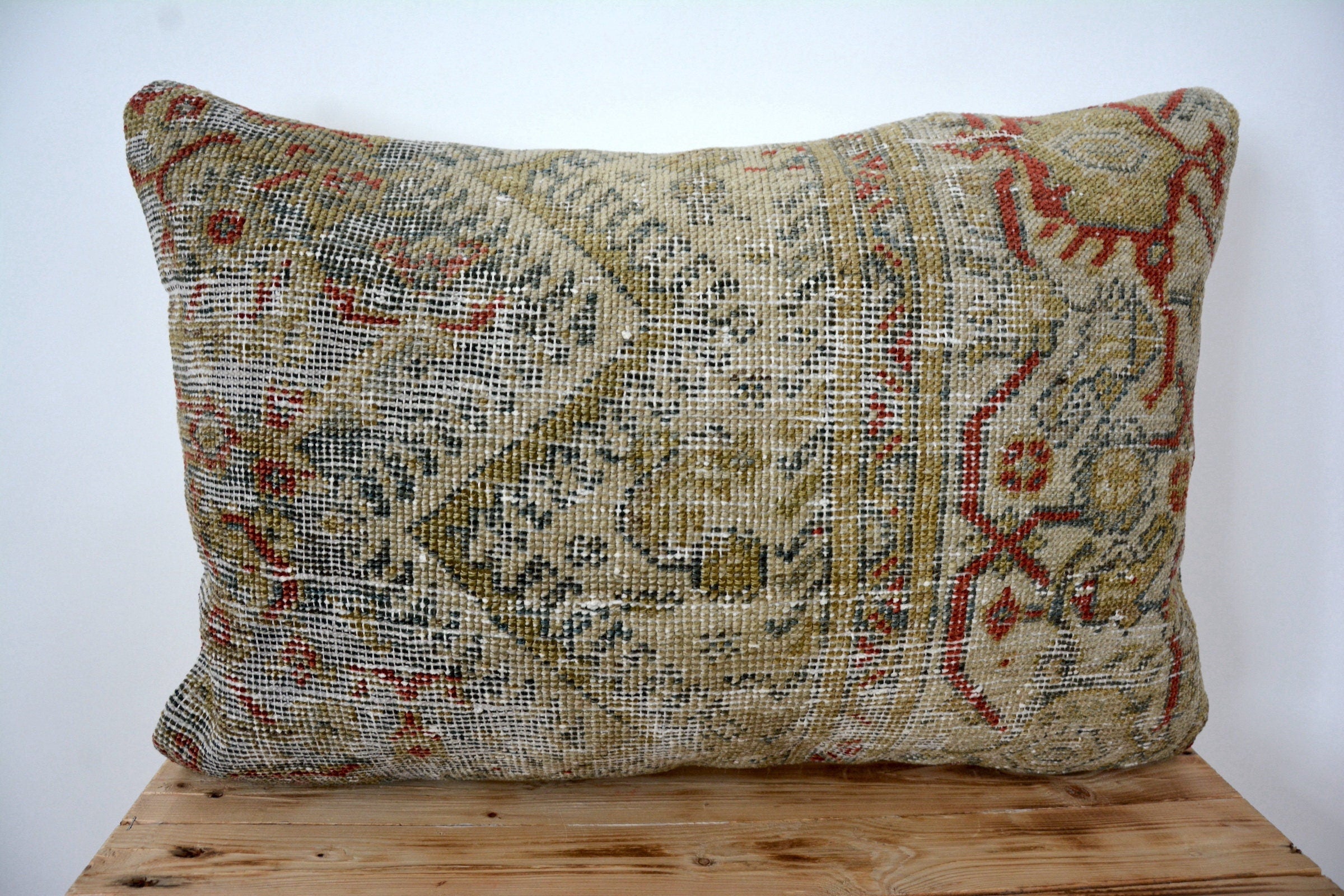 Valia - Persian Pillow Cover