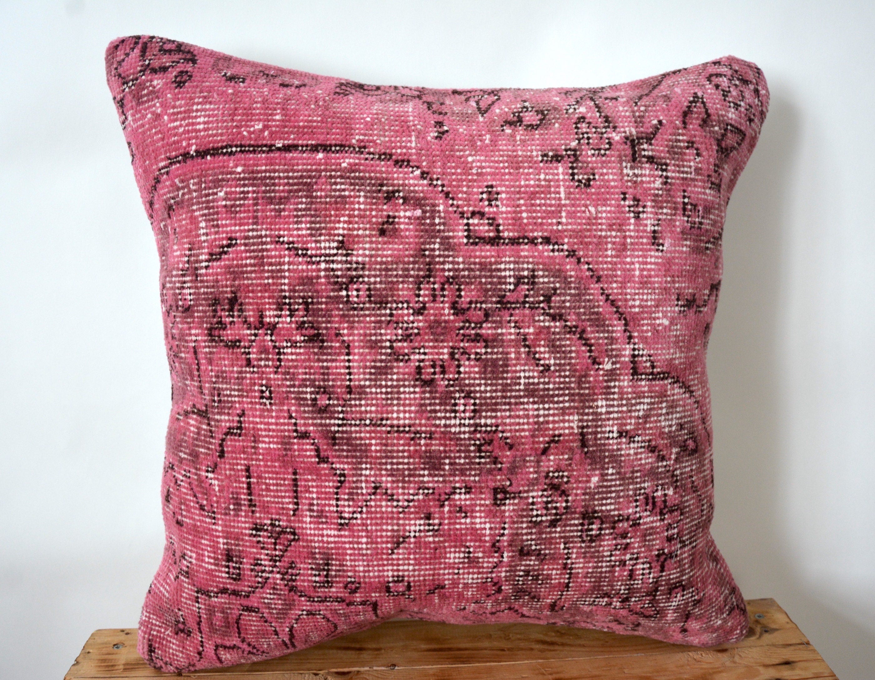 Ulina - Wool Pink Pillow Cover