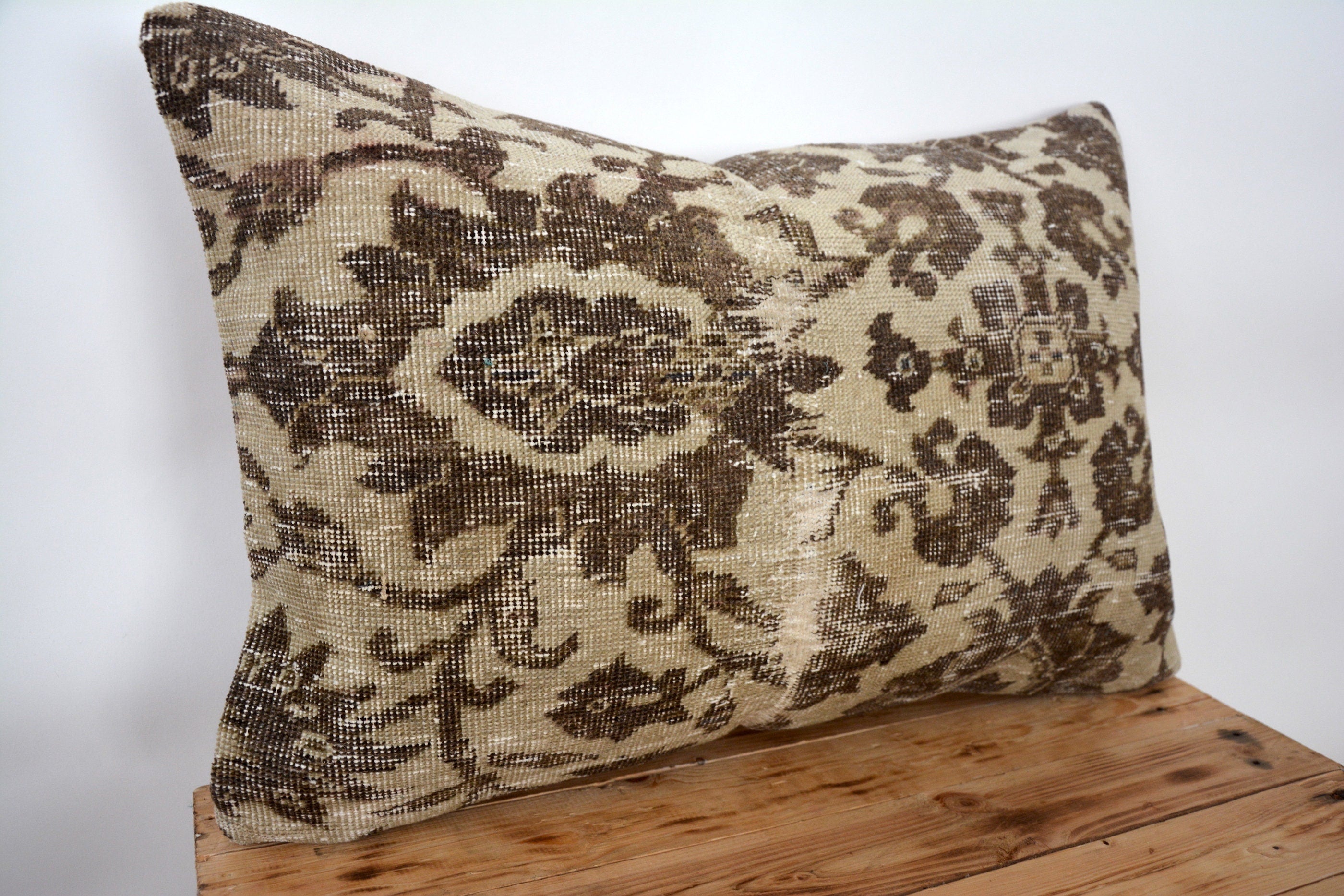 Vanita - Persian Pillow Cover