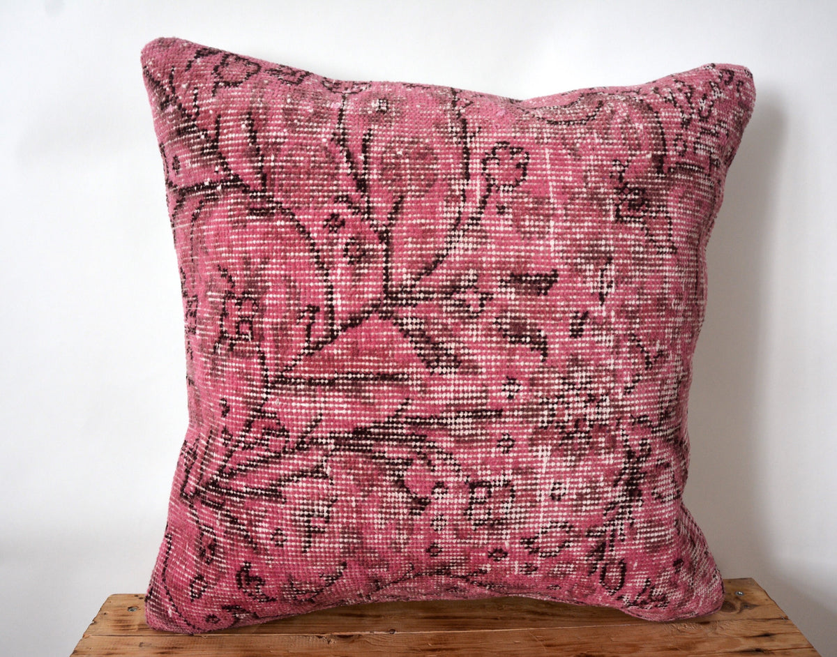 Unathi - Wool Pink Pillow Cover