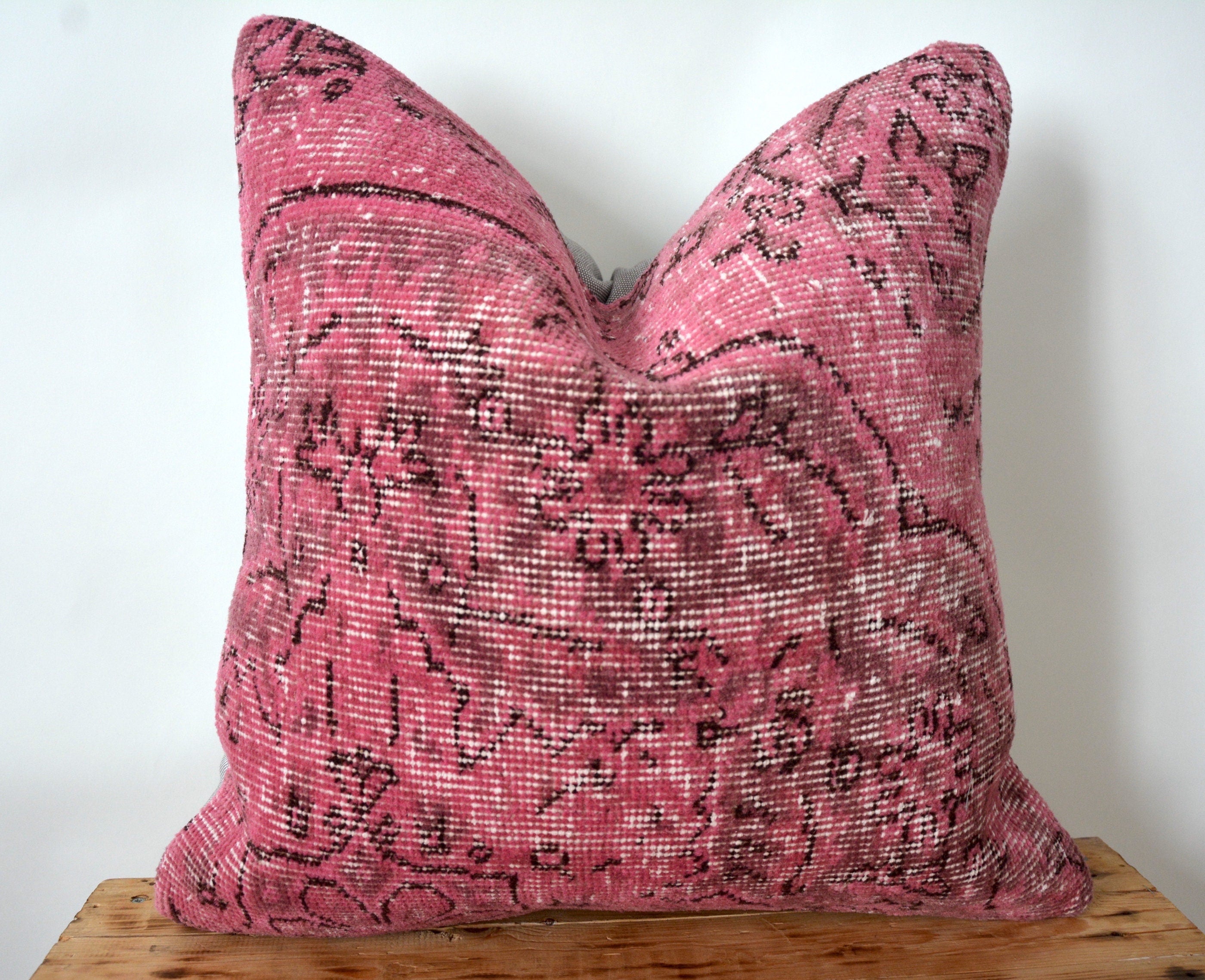 Ulina - Wool Pink Pillow Cover