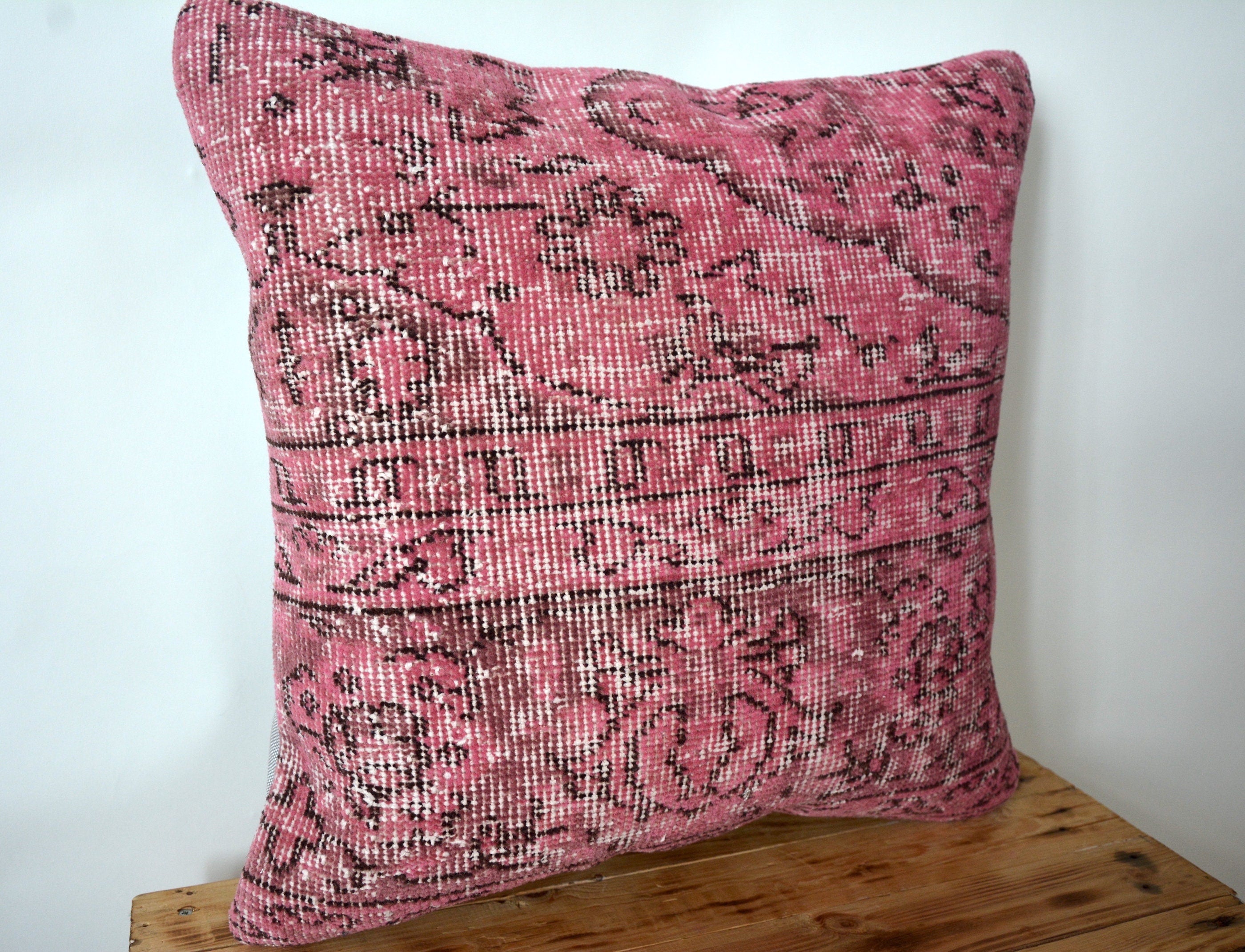 Ubah - Wool Pink Pillow Cover