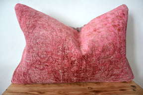 Sunniva - Pink Bamboo Silk Pillow Cover