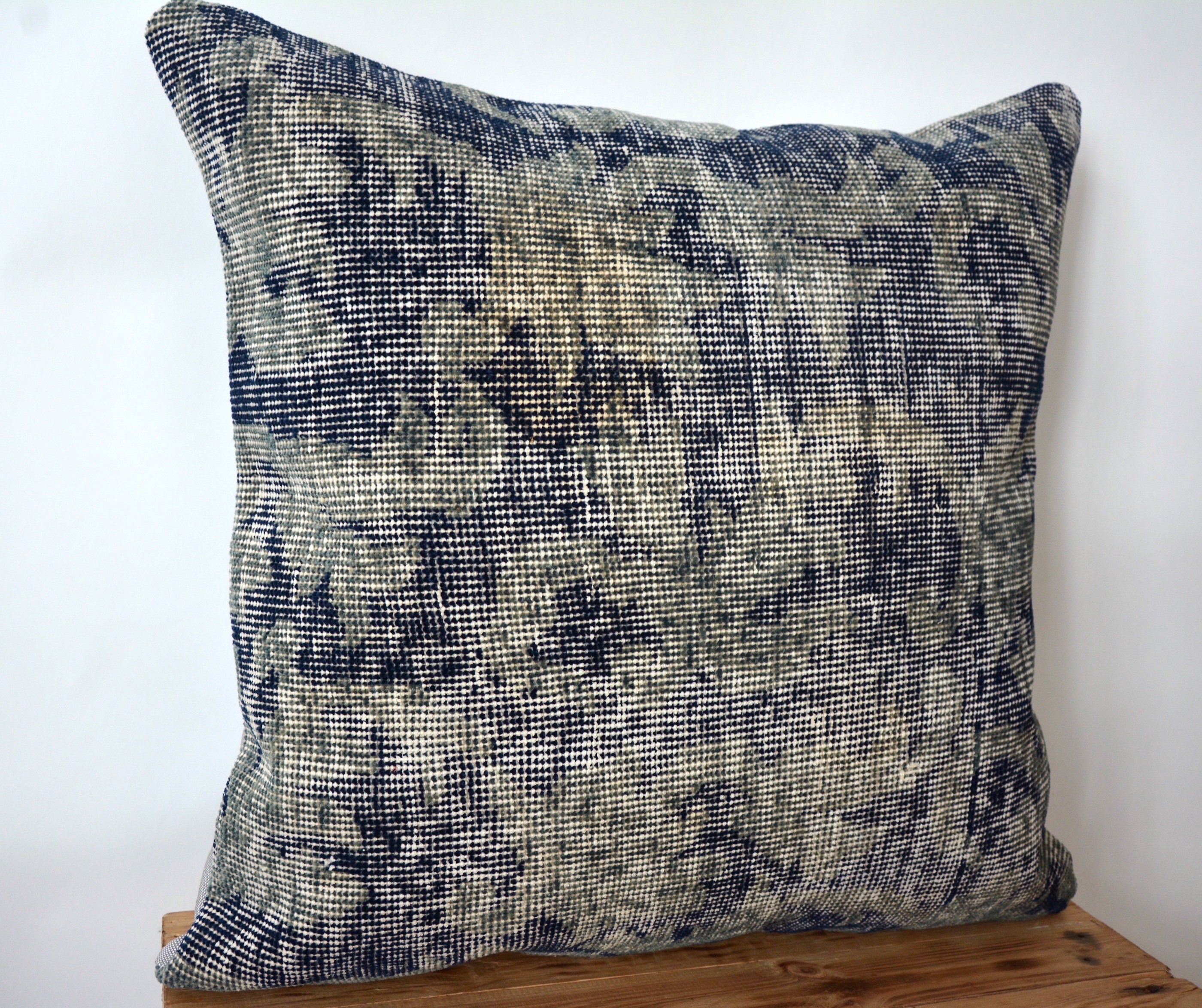 Violette - Persian Pillow Cover