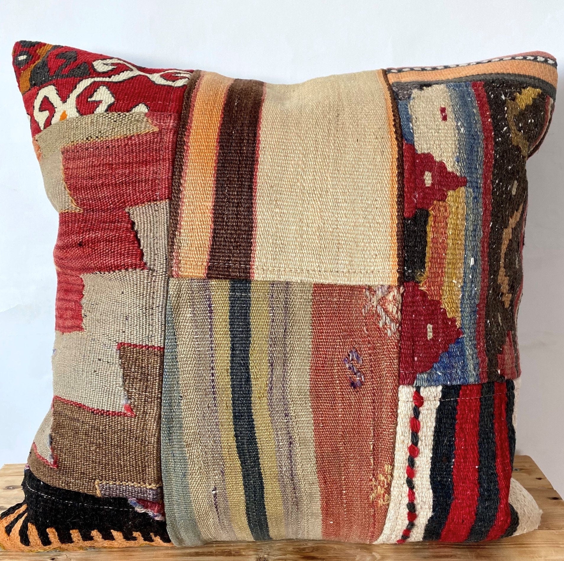 Lyris - Multi Color Kilim Pillow Cover