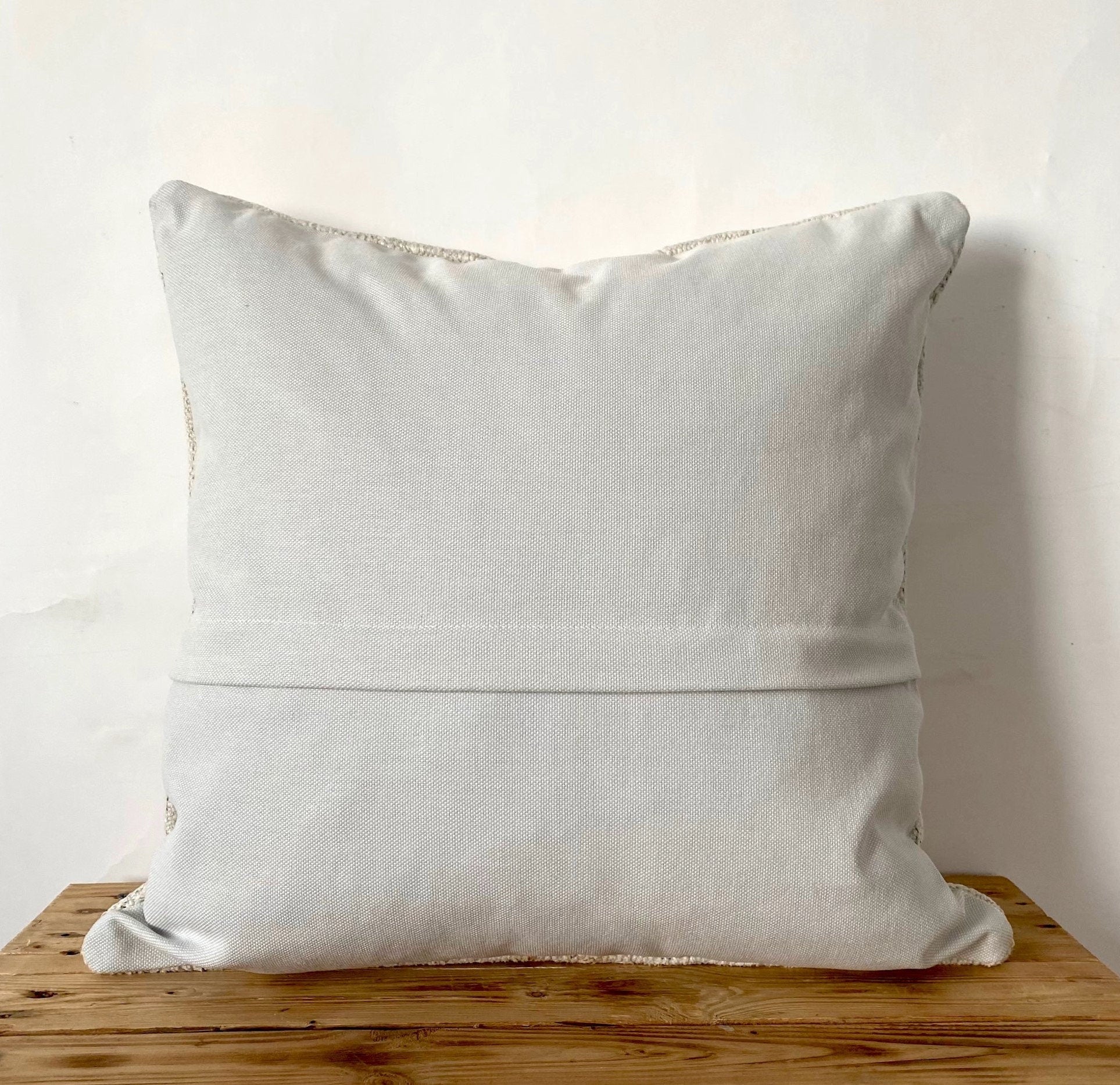 Tierra - White Hemp Pillow Cover