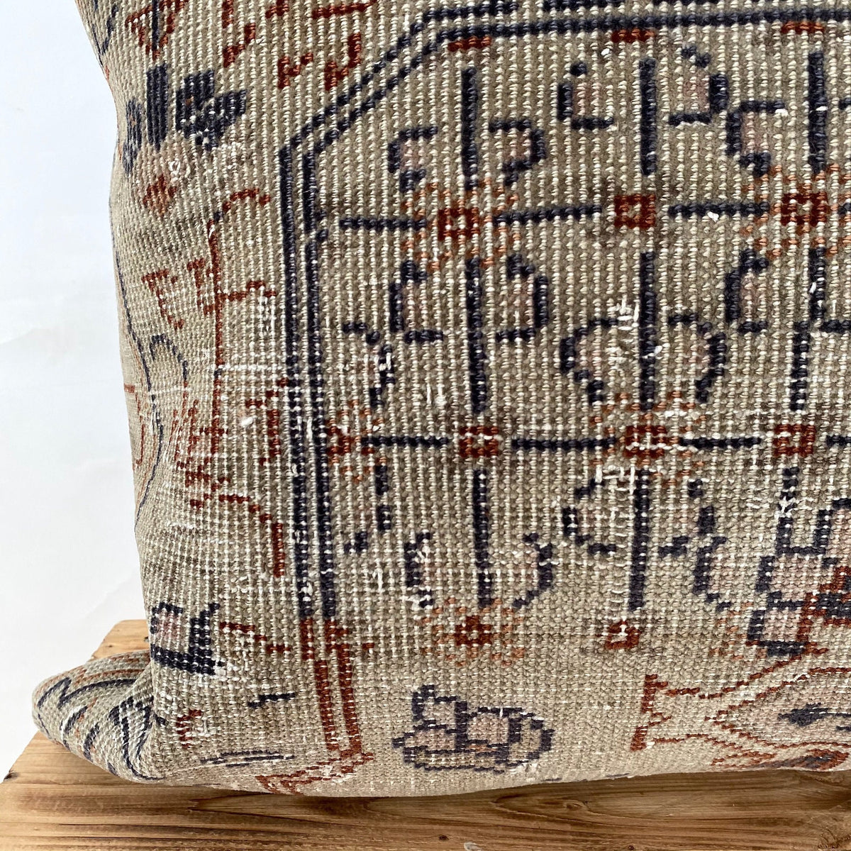 Valona - Persian Pillow Cover