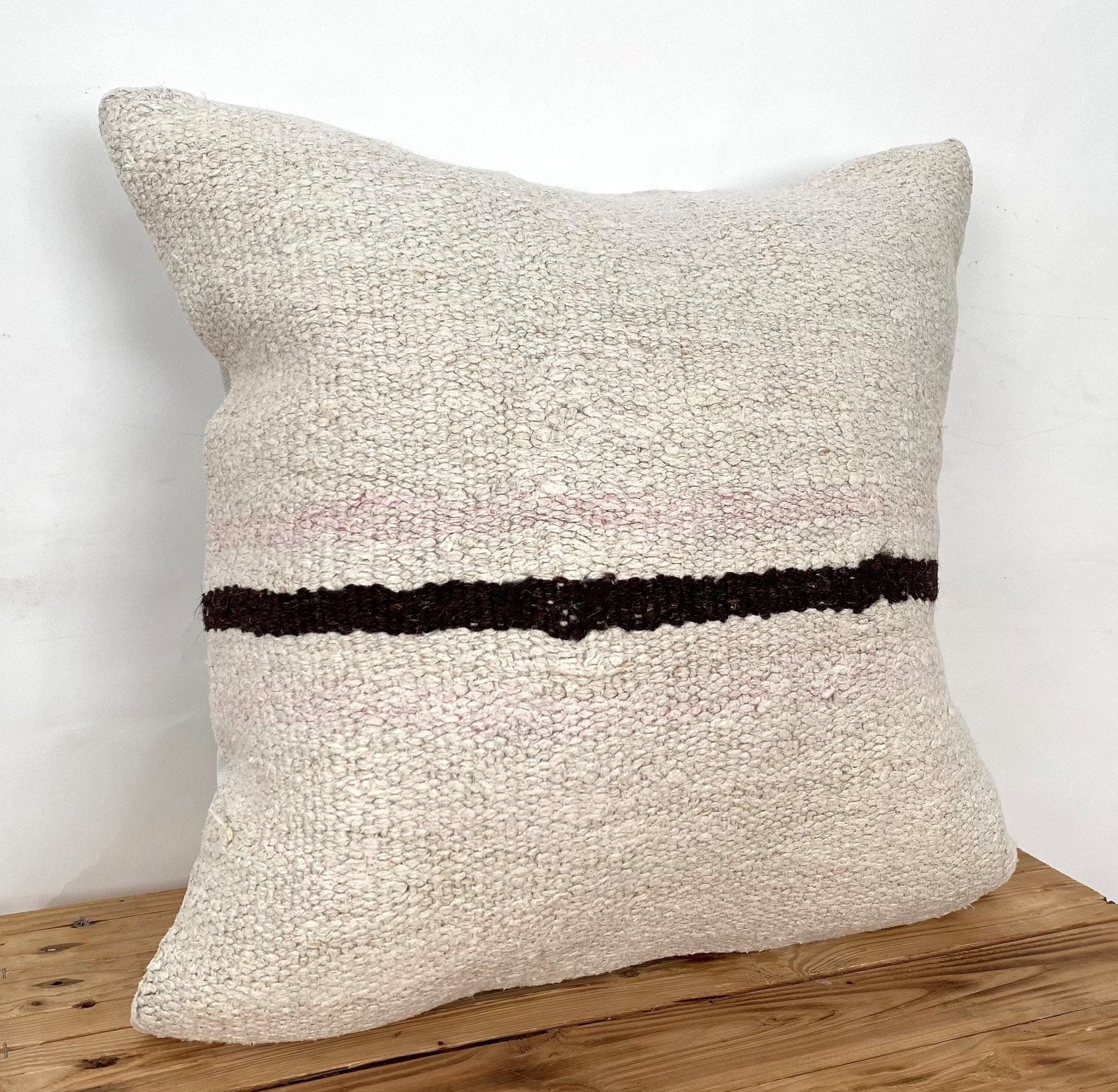 Tierra - White Hemp Pillow Cover