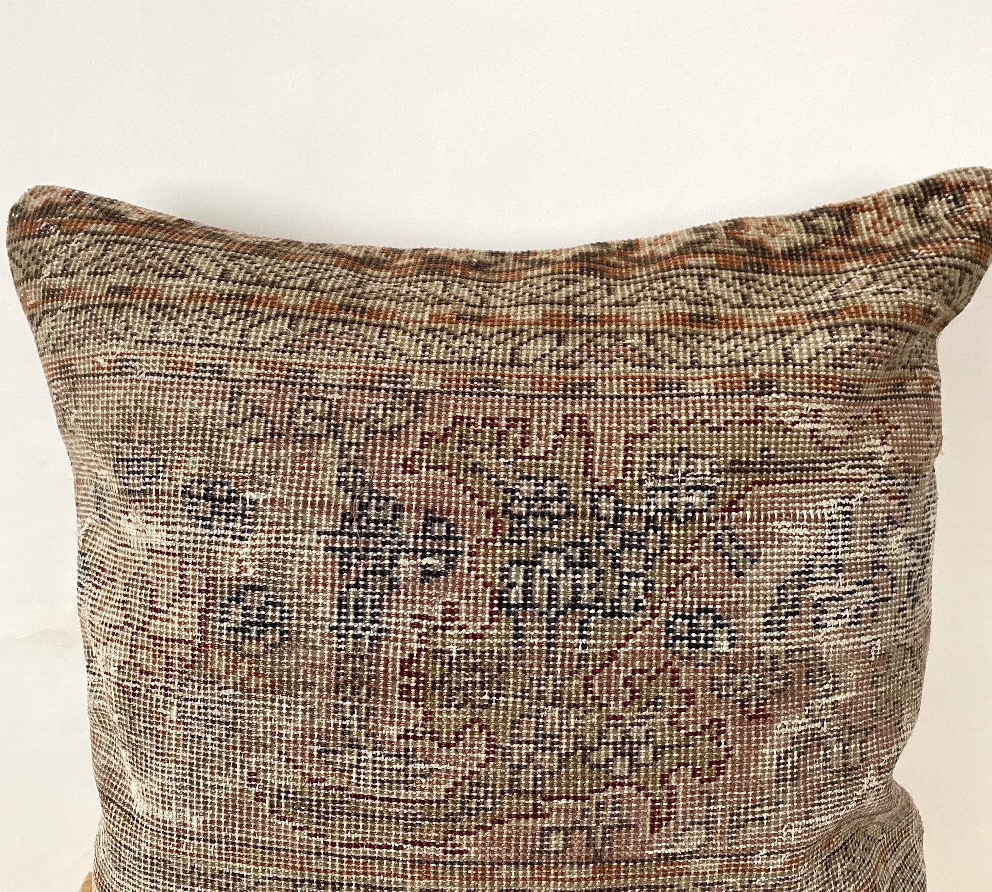 Umaya - Persian Pillow Cover