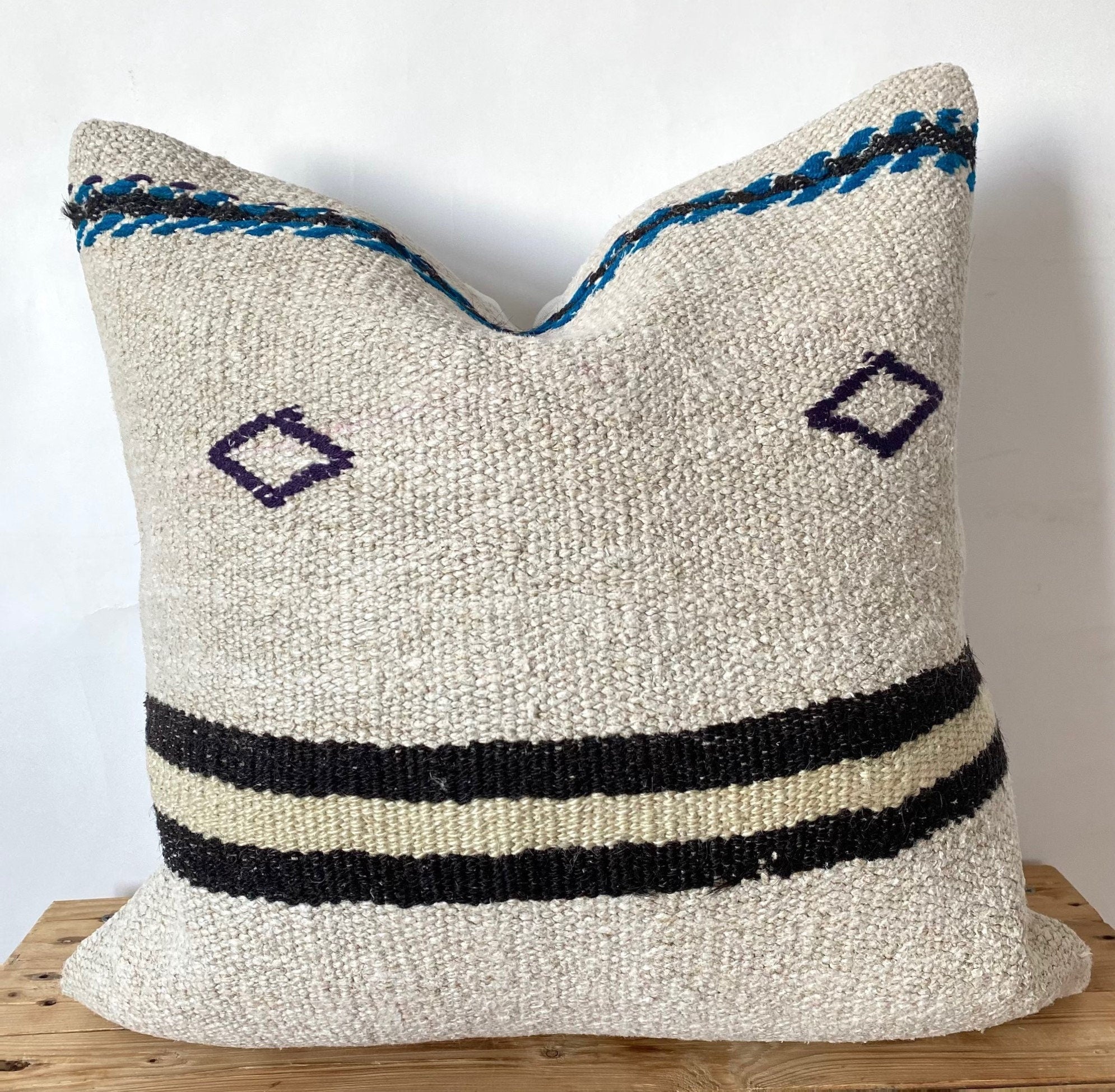 Susanna - White Hemp Pillow Cover