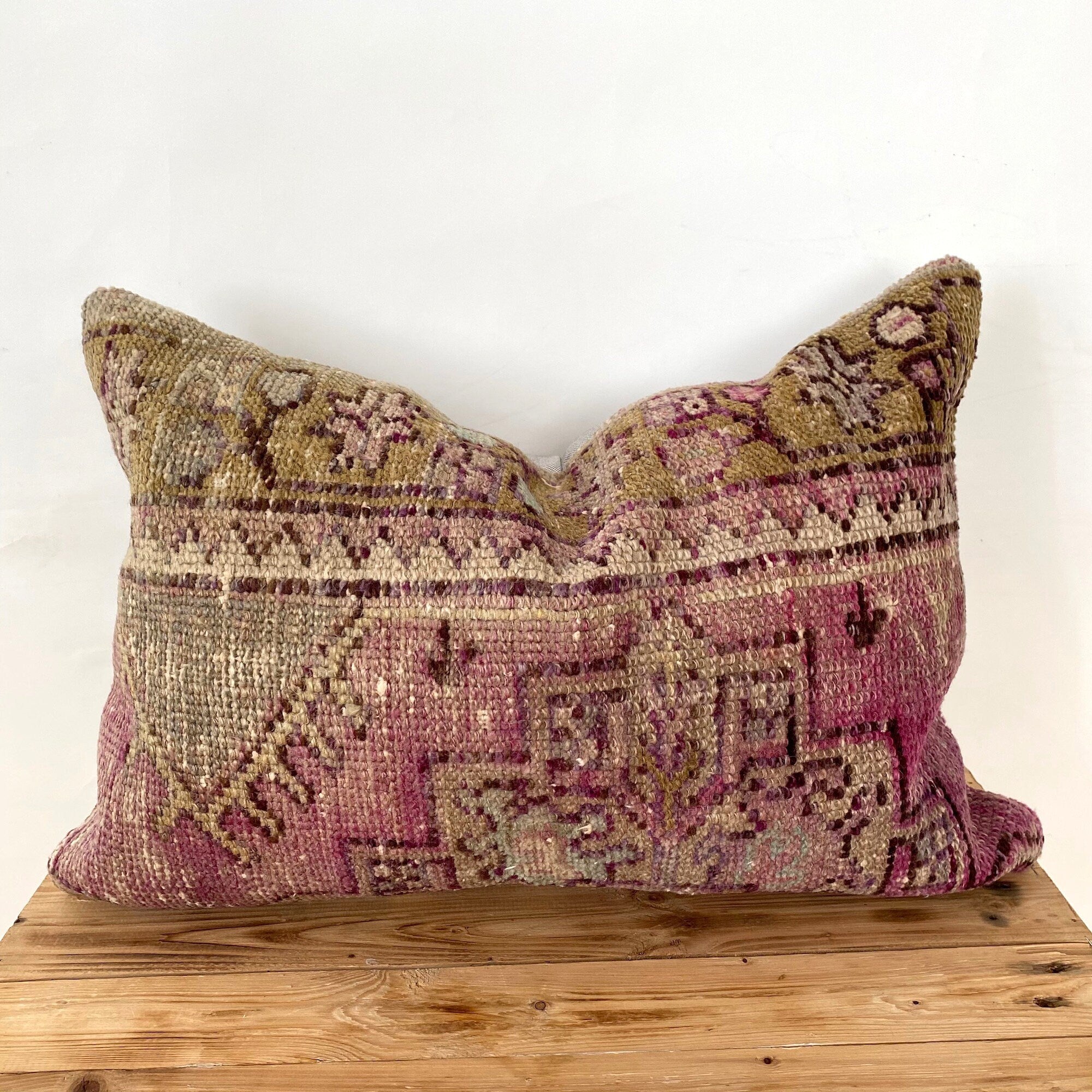 Valdis - Persian Pillow Cover