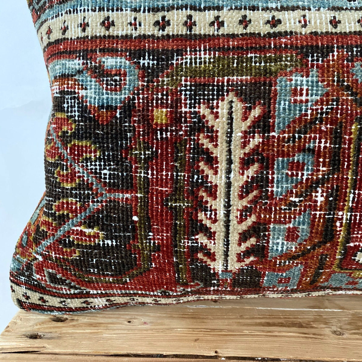 Ummi - Persian Pillow Cover