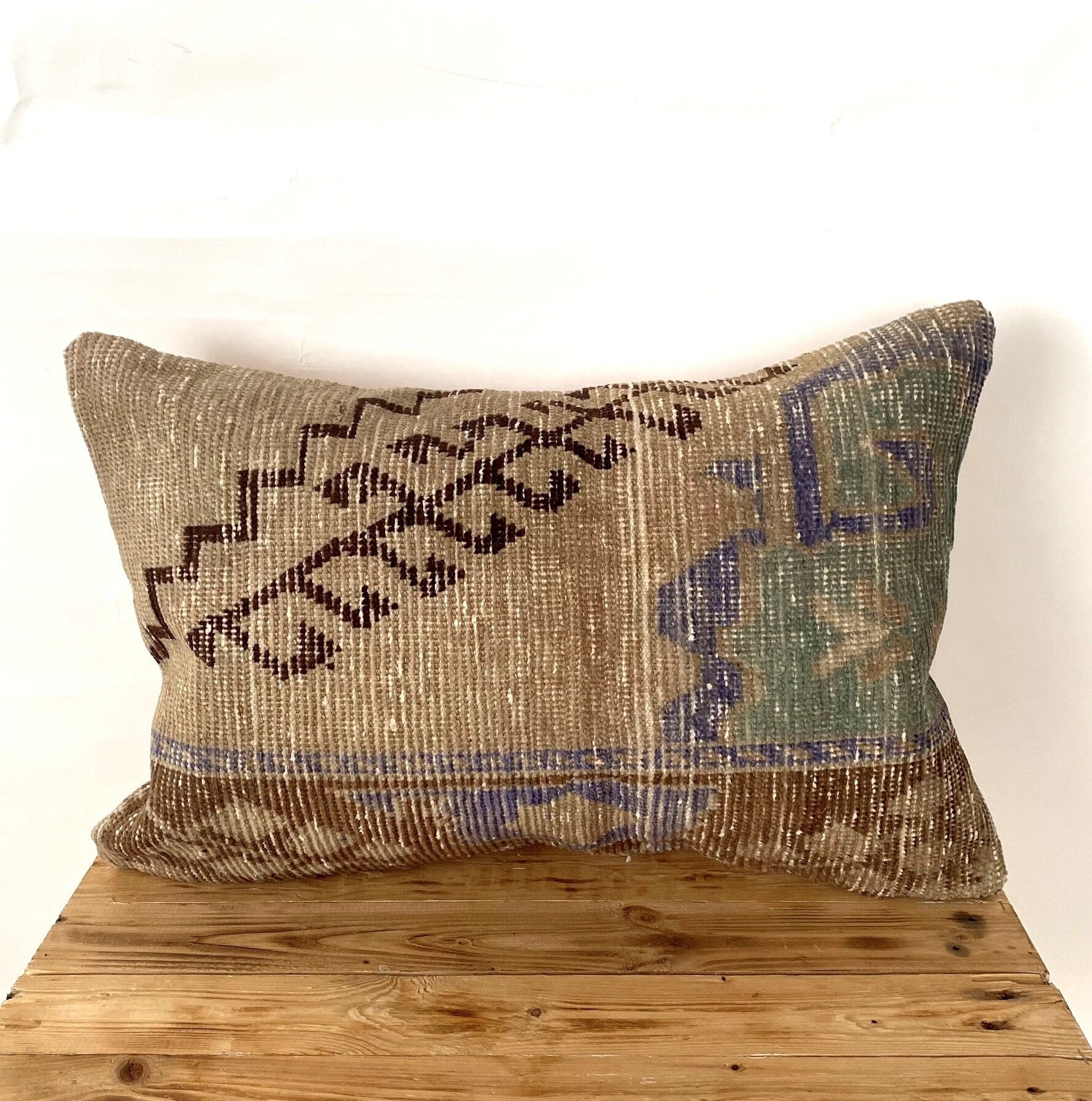 Uda - Persian Pillow Cover