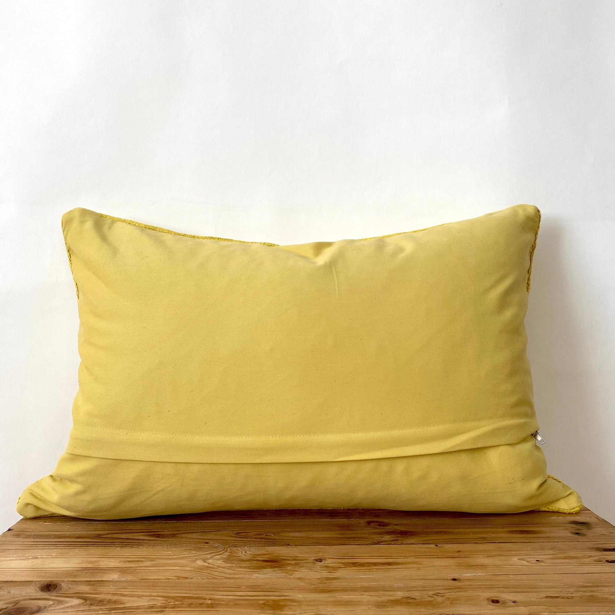 Yeva - Yellow Hemp Pillow Cover