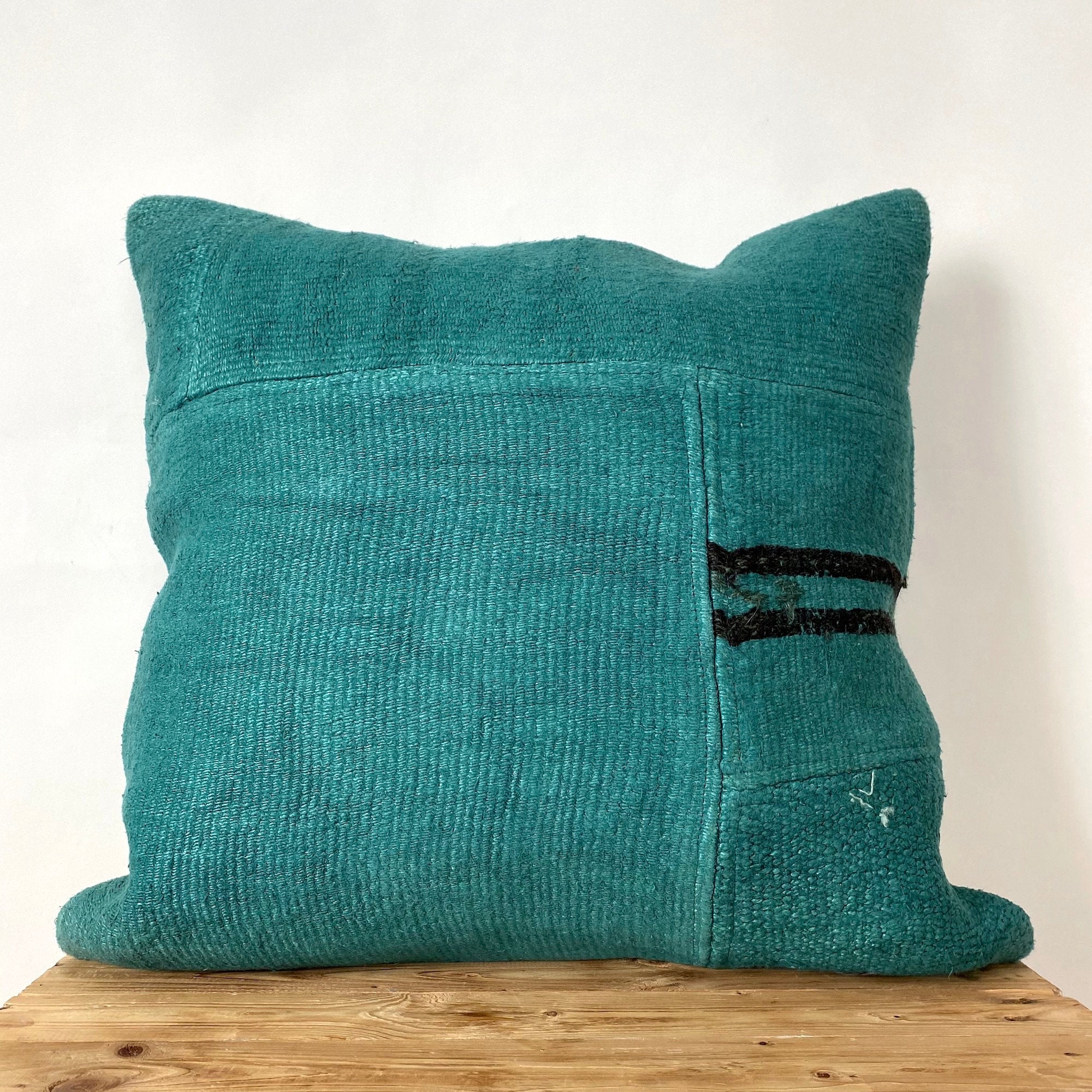 Caiya - Turquoise Hemp Pillow Cover