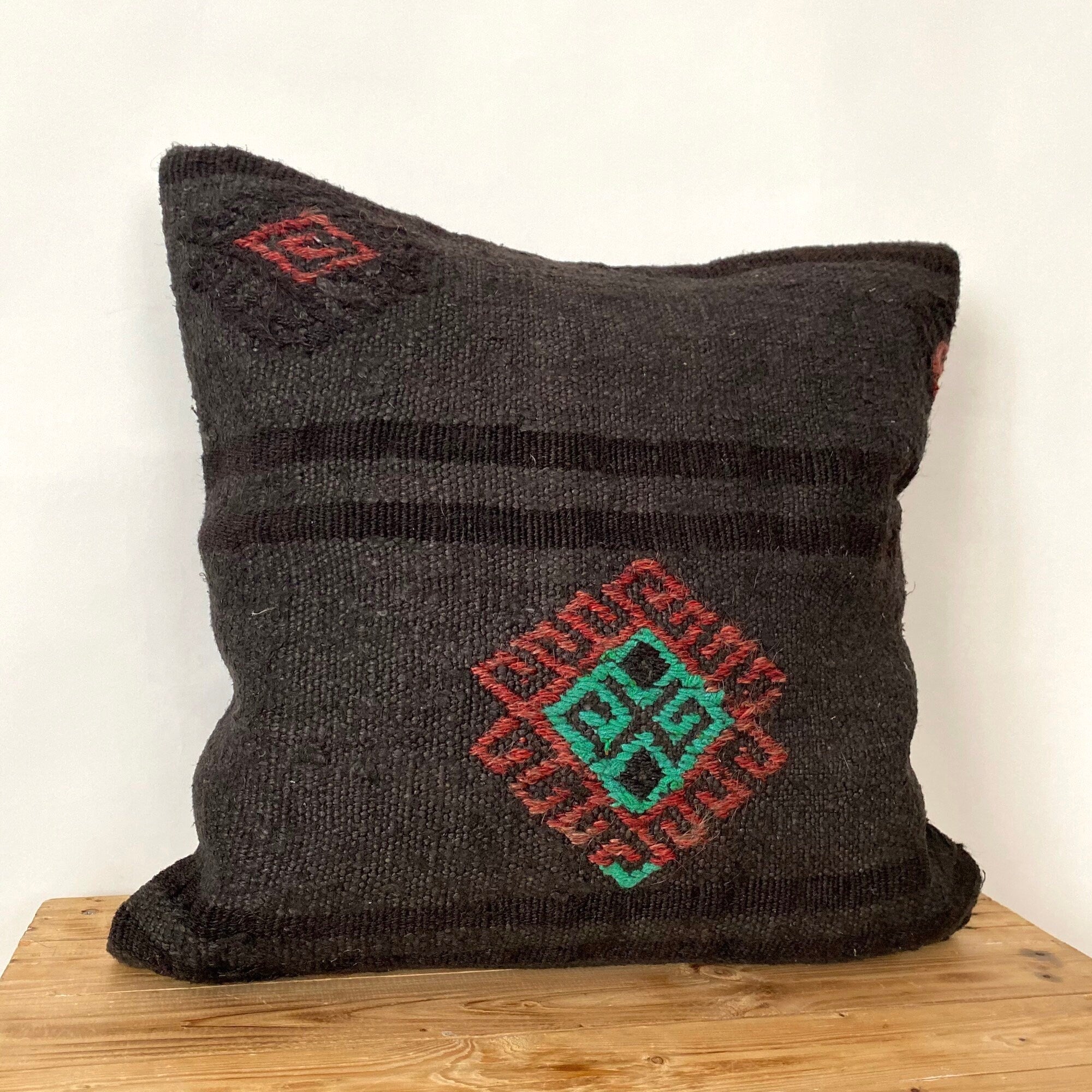 Leocadie - Brown Hemp Pillow Cover