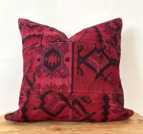 Yvaine - Pink Kilim Pillow Cover