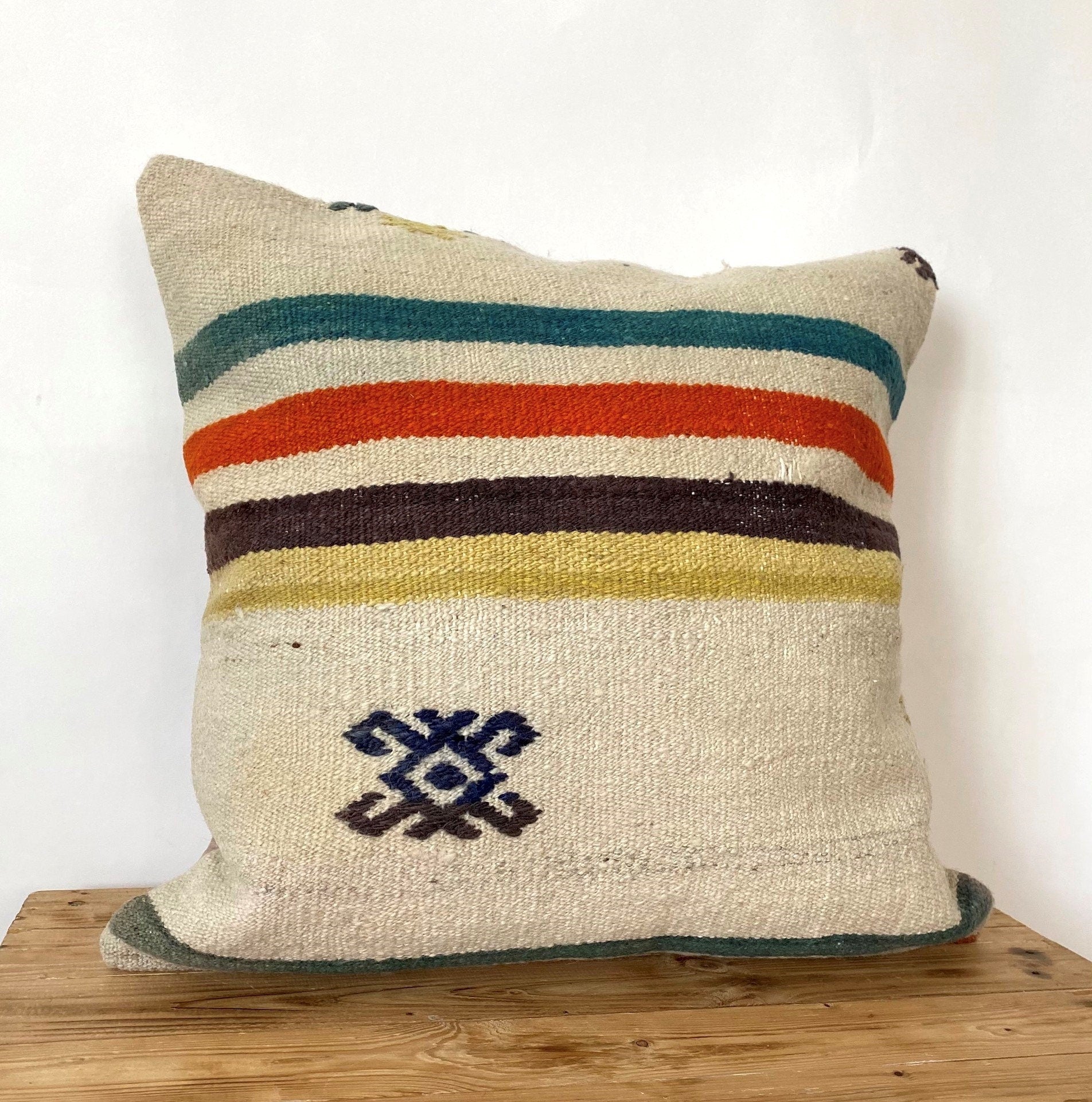 Tulip - White Hemp Pillow Cover