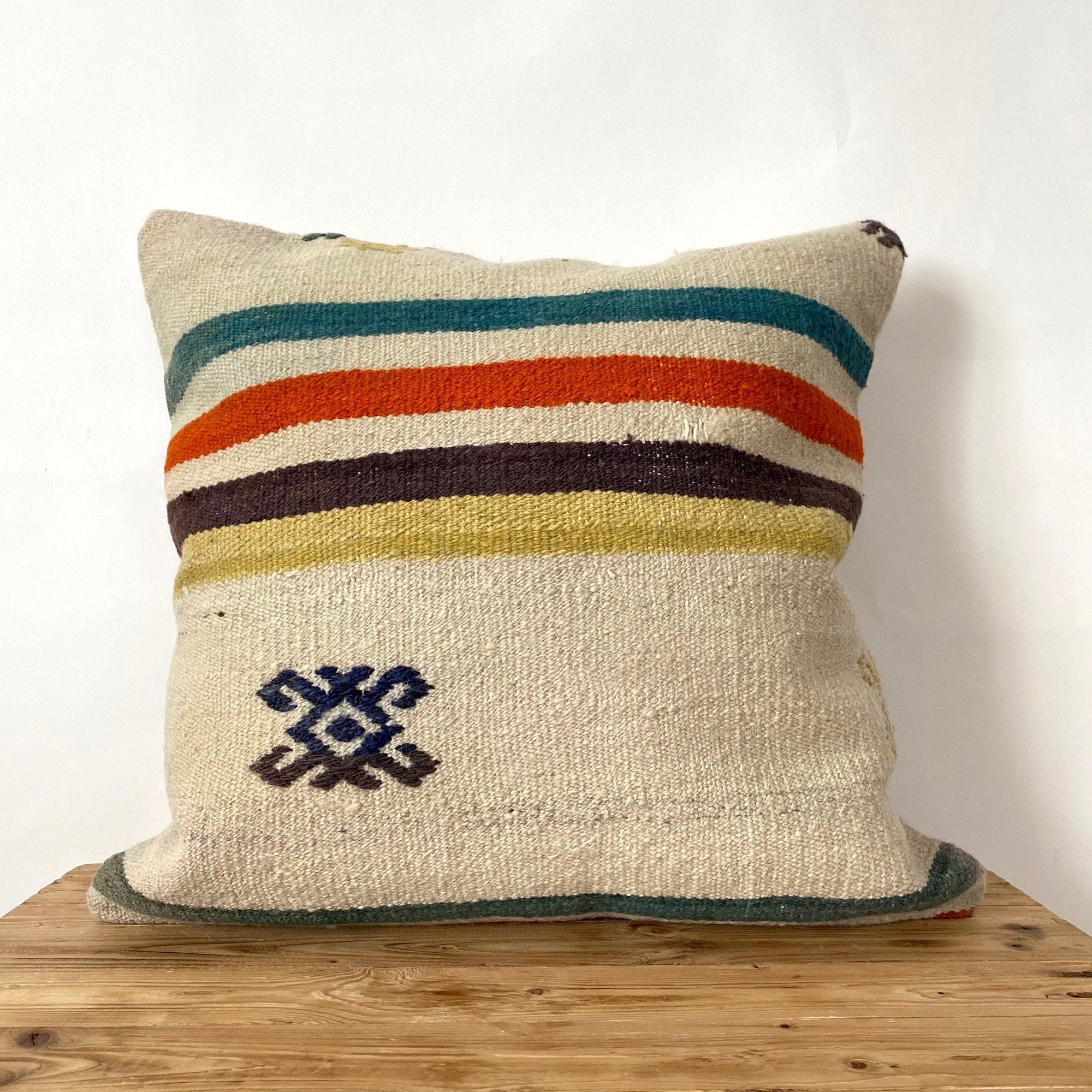 Tulip - White Hemp Pillow Cover