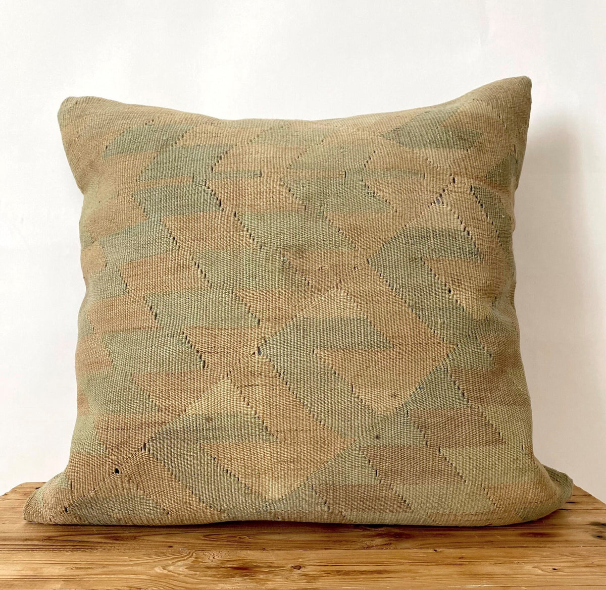 Lilina - Green Kilim Pillow Cover