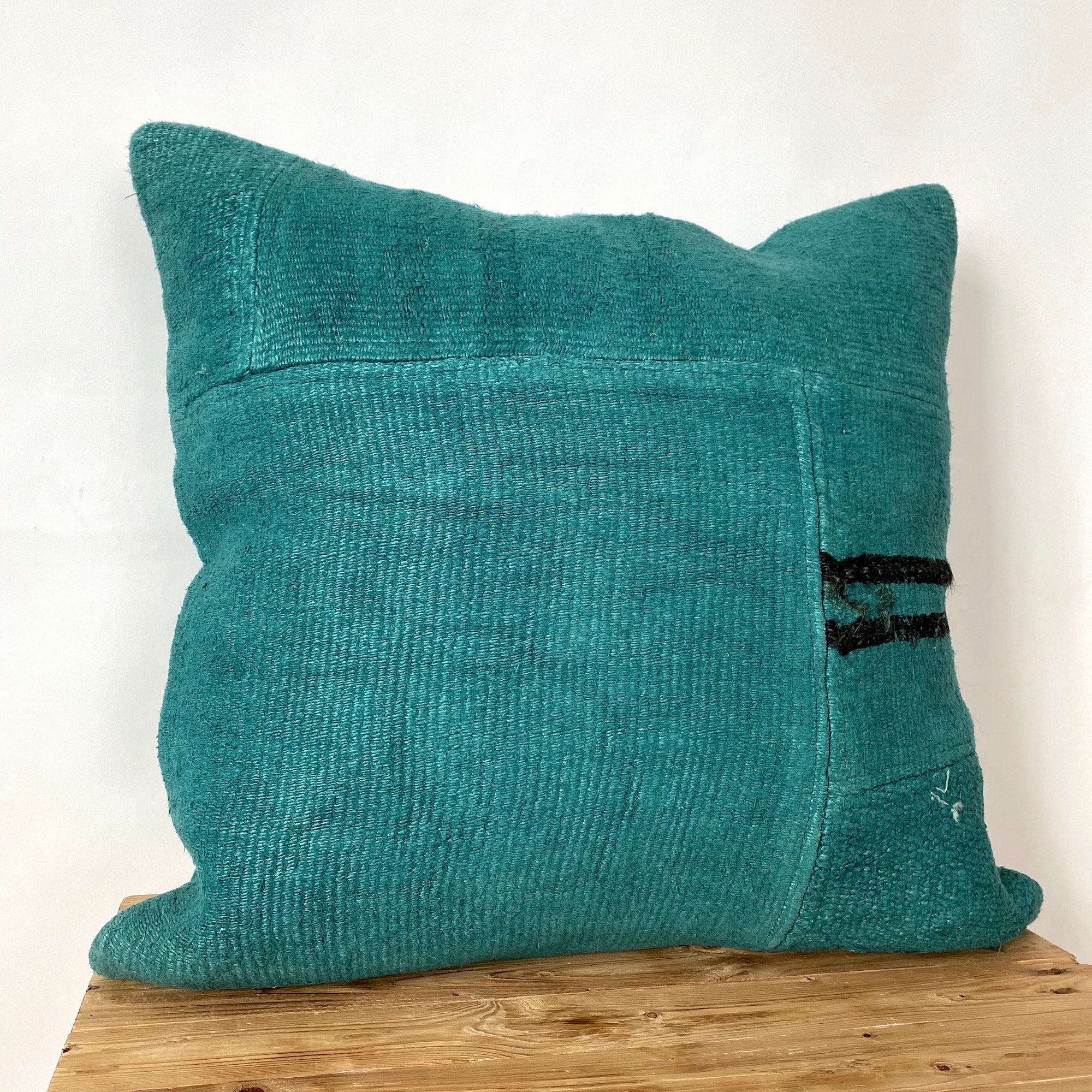 Caiya - Turquoise Hemp Pillow Cover