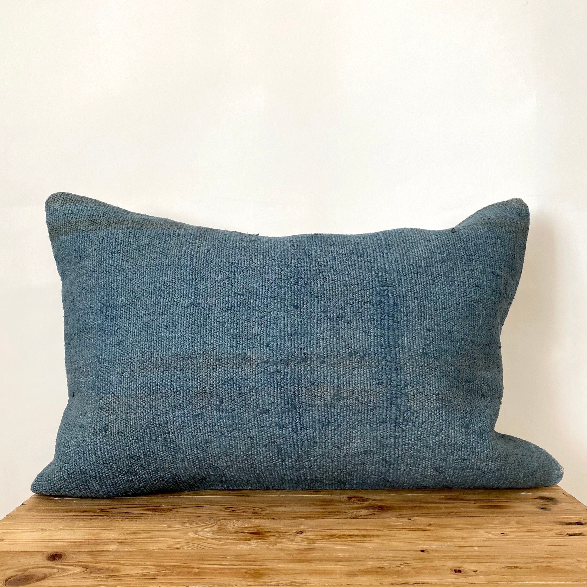 Charlotta - Blue Hemp Pillow Cover