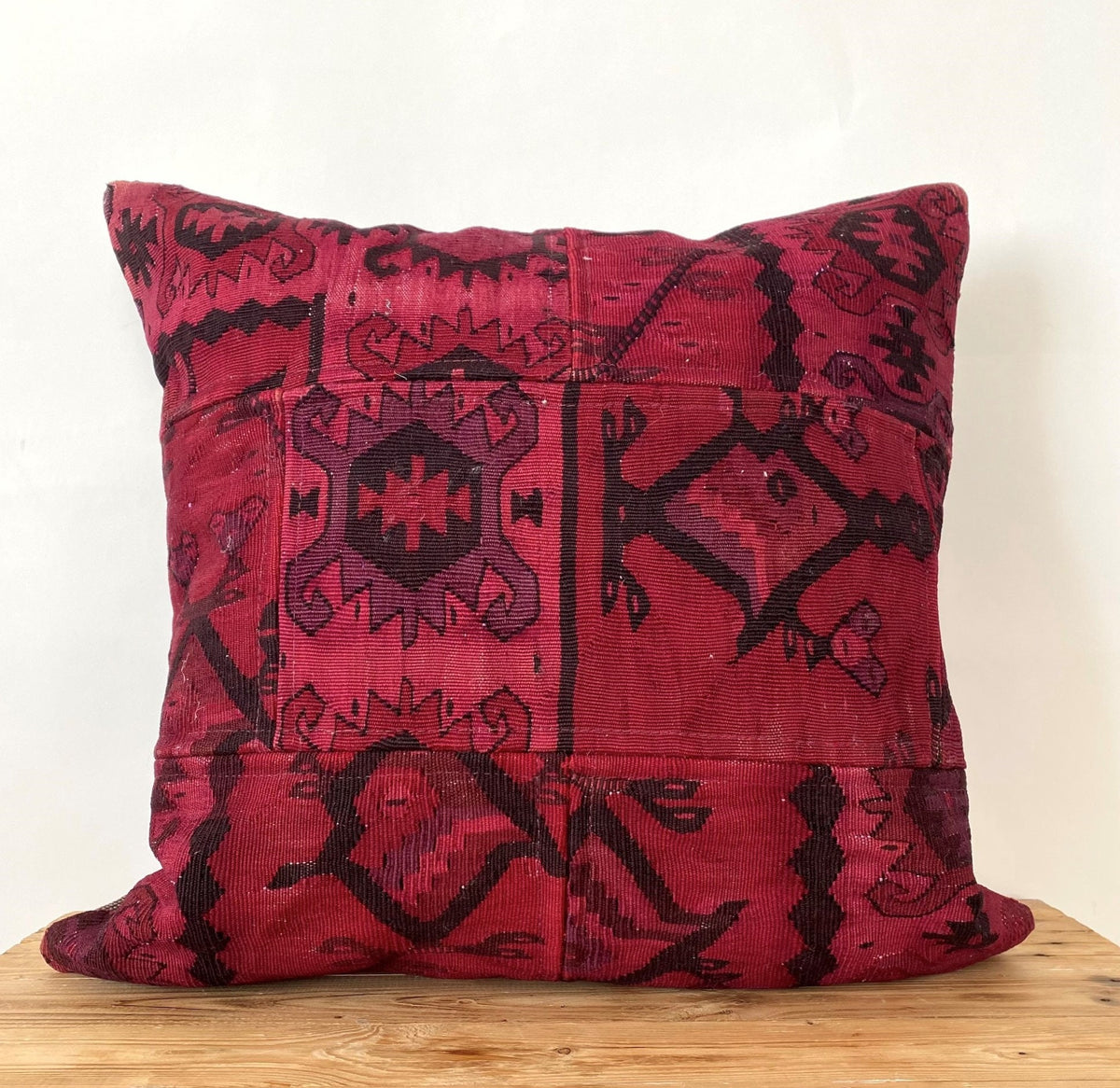 Yvaine - Pink Kilim Pillow Cover