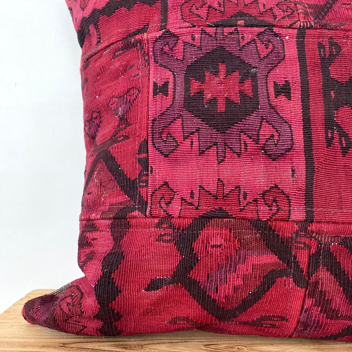 Yvaine - Pink Kilim Pillow Cover