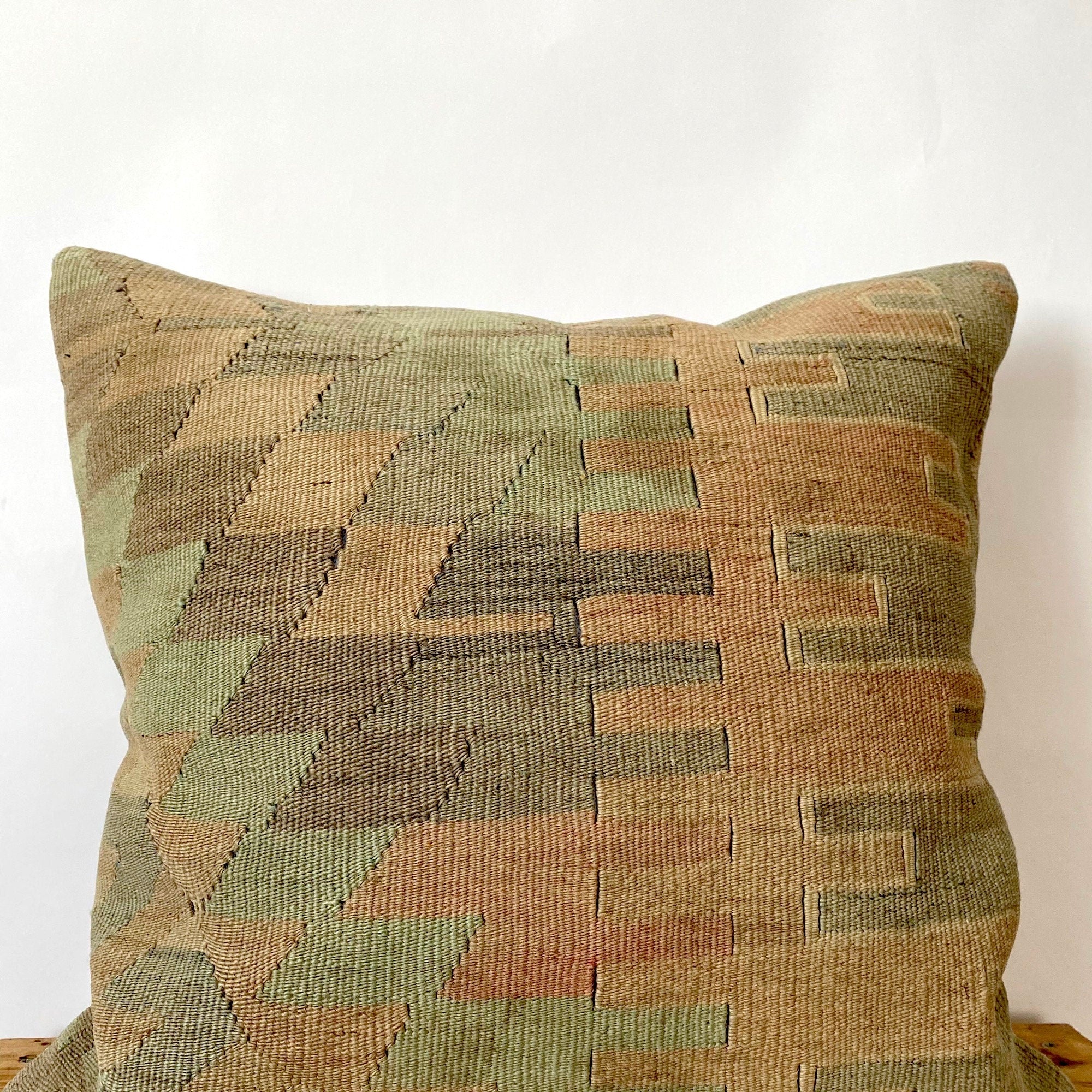 Loreen - Green Kilim Pillow Cover