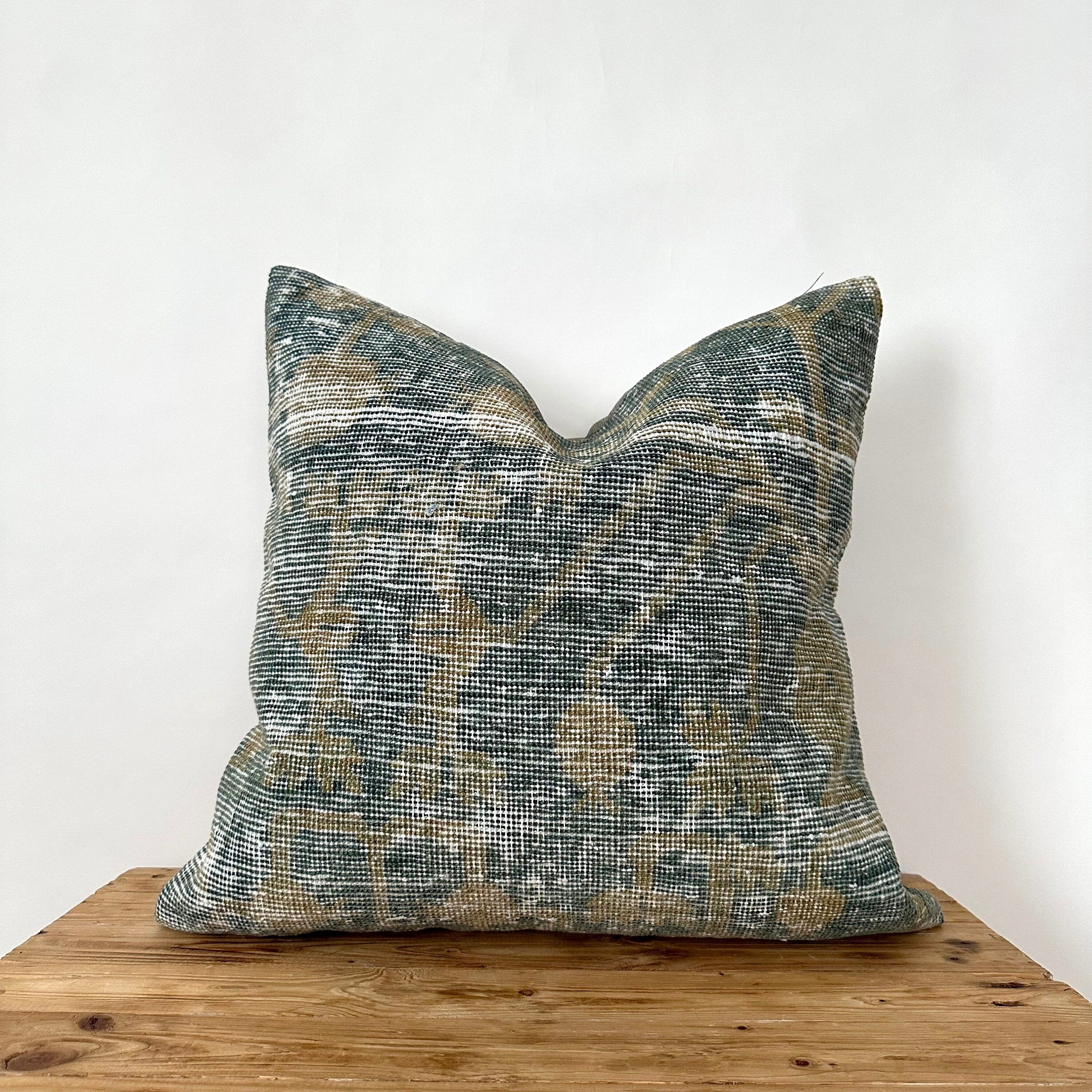 Ulfhild - Persian Pillow Cover