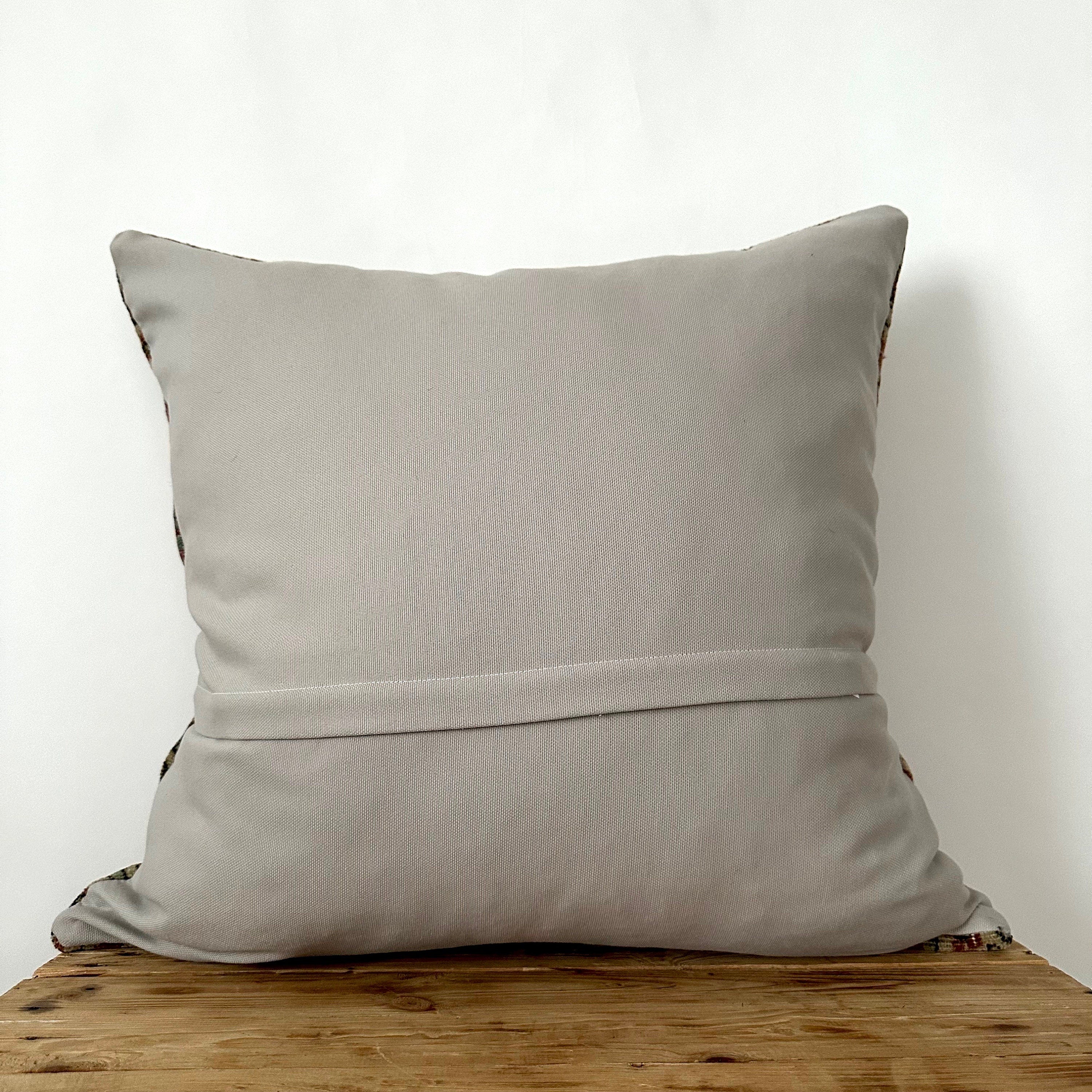 Urska - Persian Pillow Cover