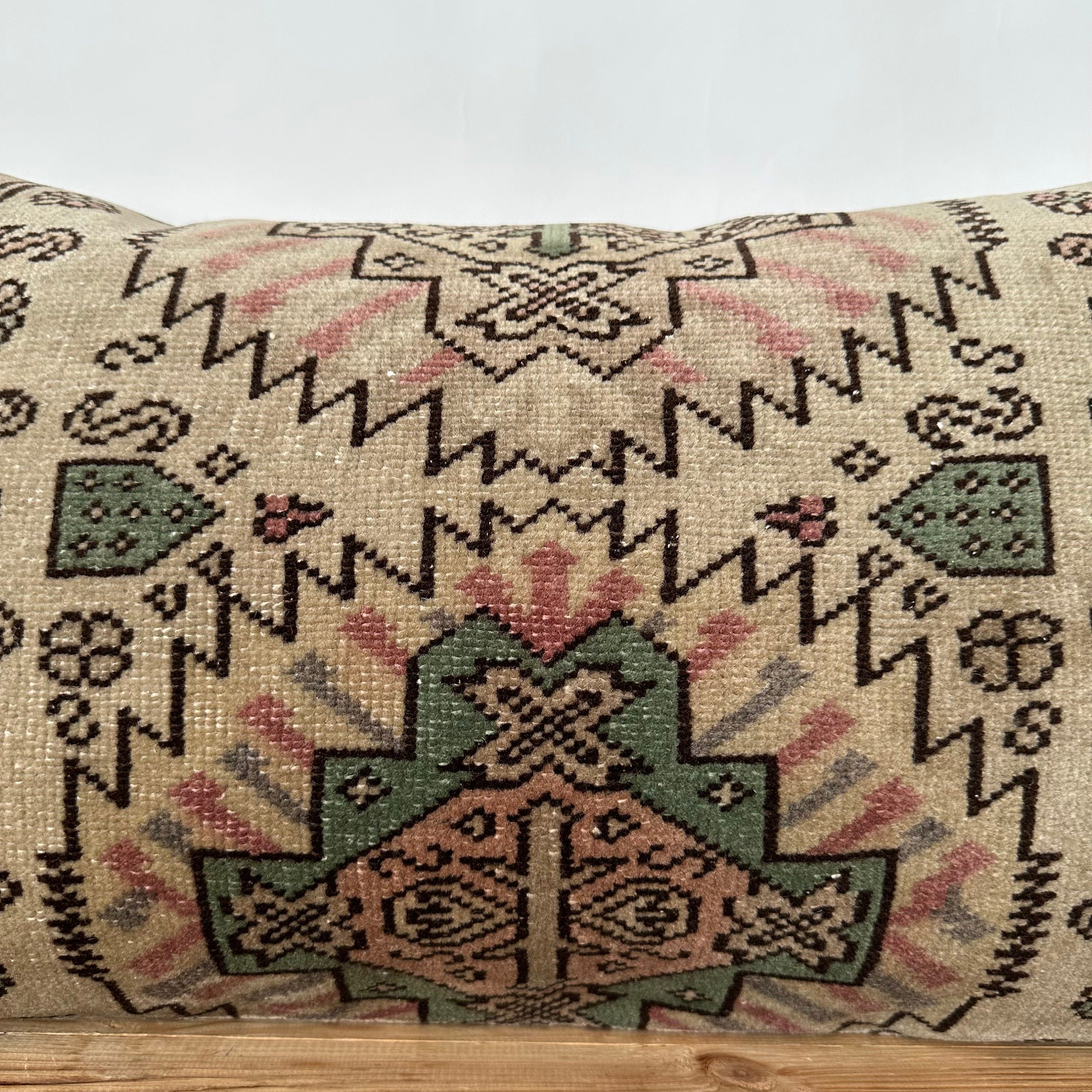 Urmi - Persian Pillow Cover