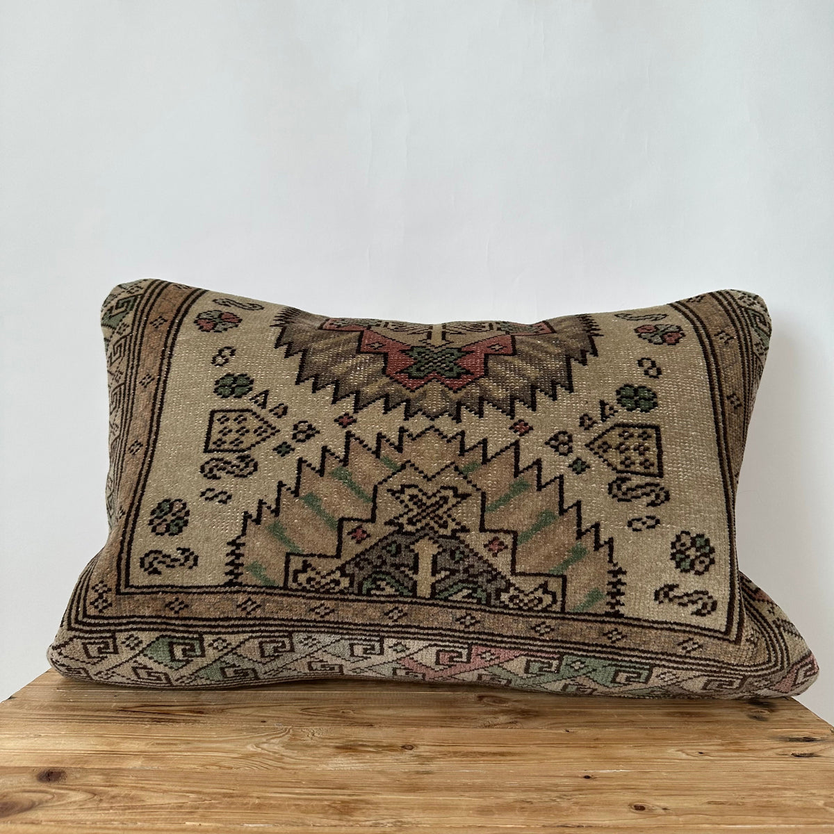 Thandie - Persian Pillow Cover