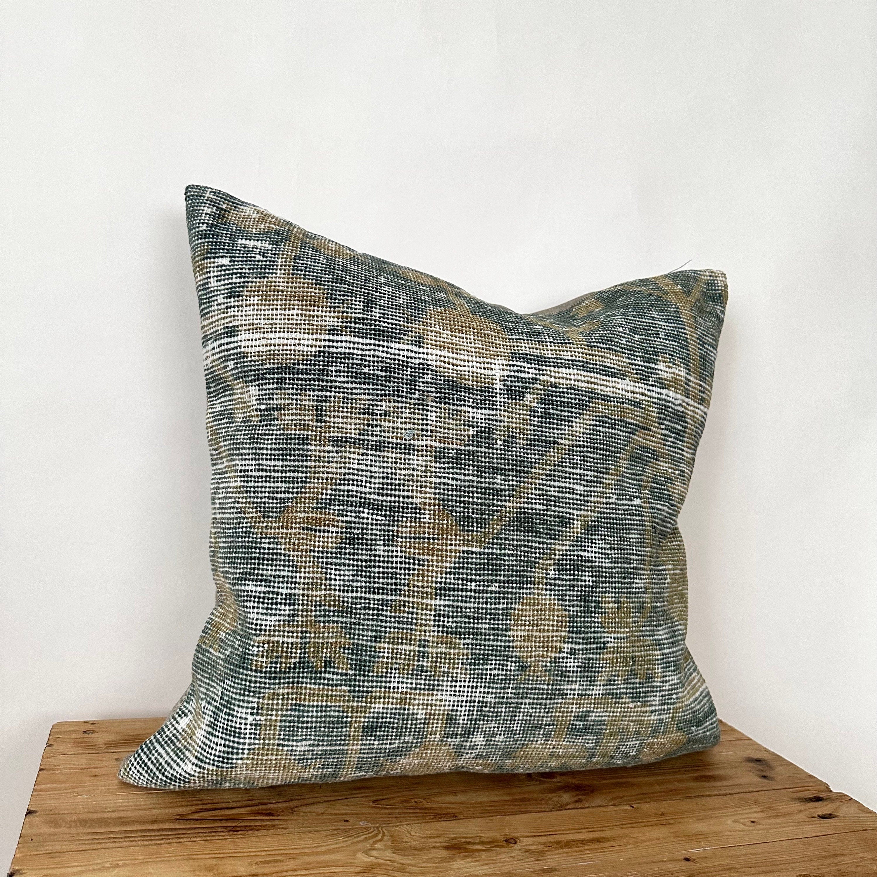 Ulfhild - Persian Pillow Cover