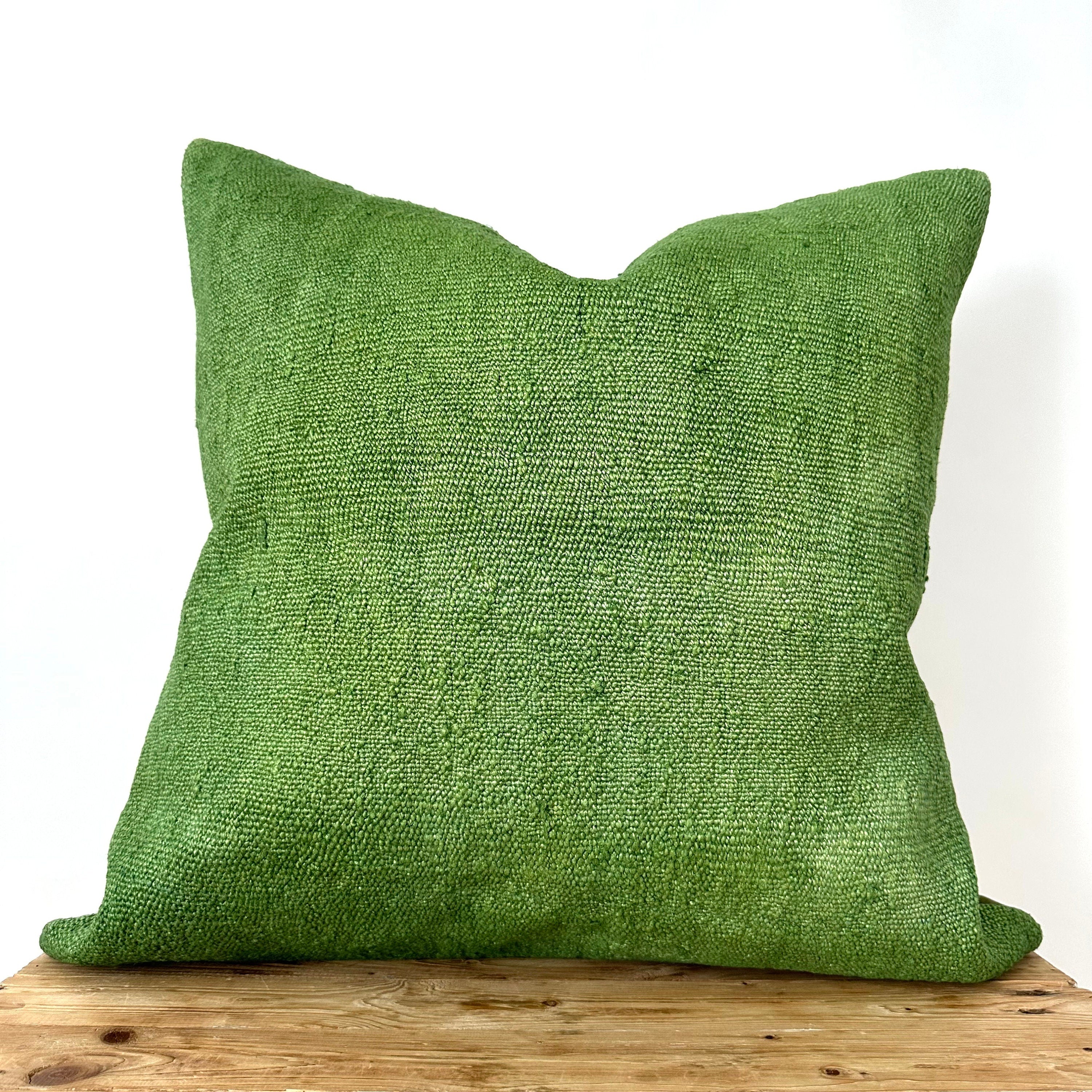 Clemencia - Green Hemp Pillow Cover