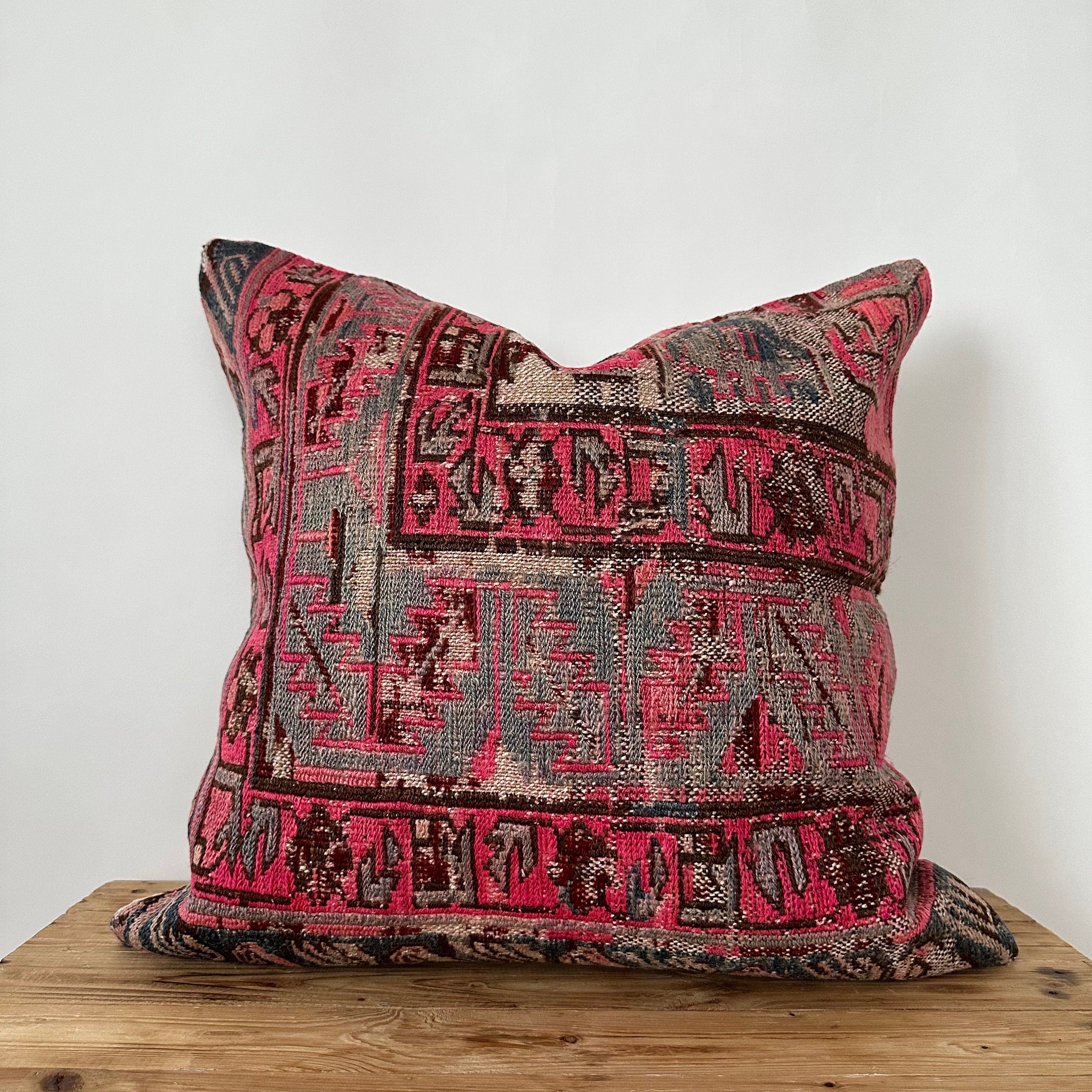 Tazara - Persian Pillow Cover