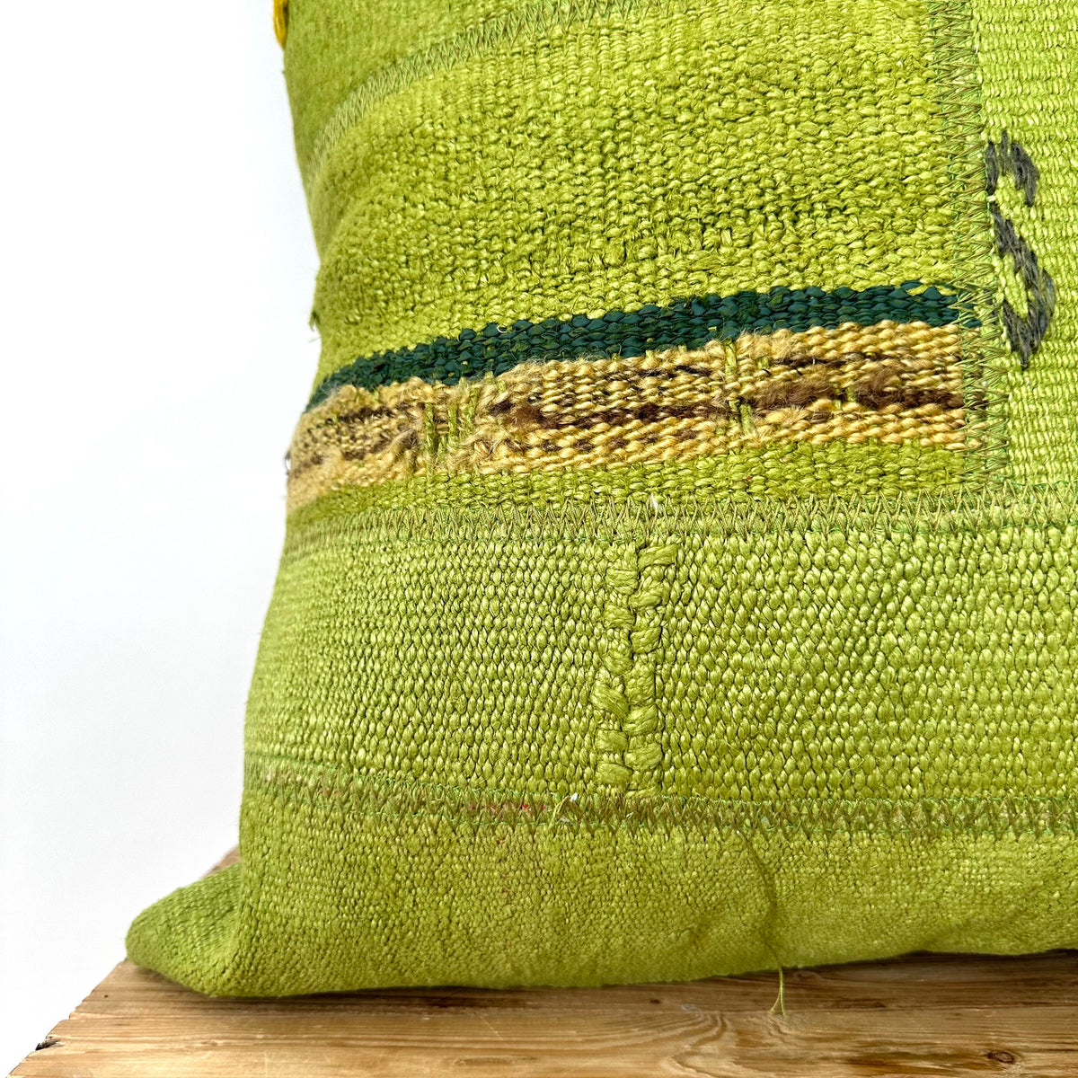 Clarina - Green Hemp Pillow Cover