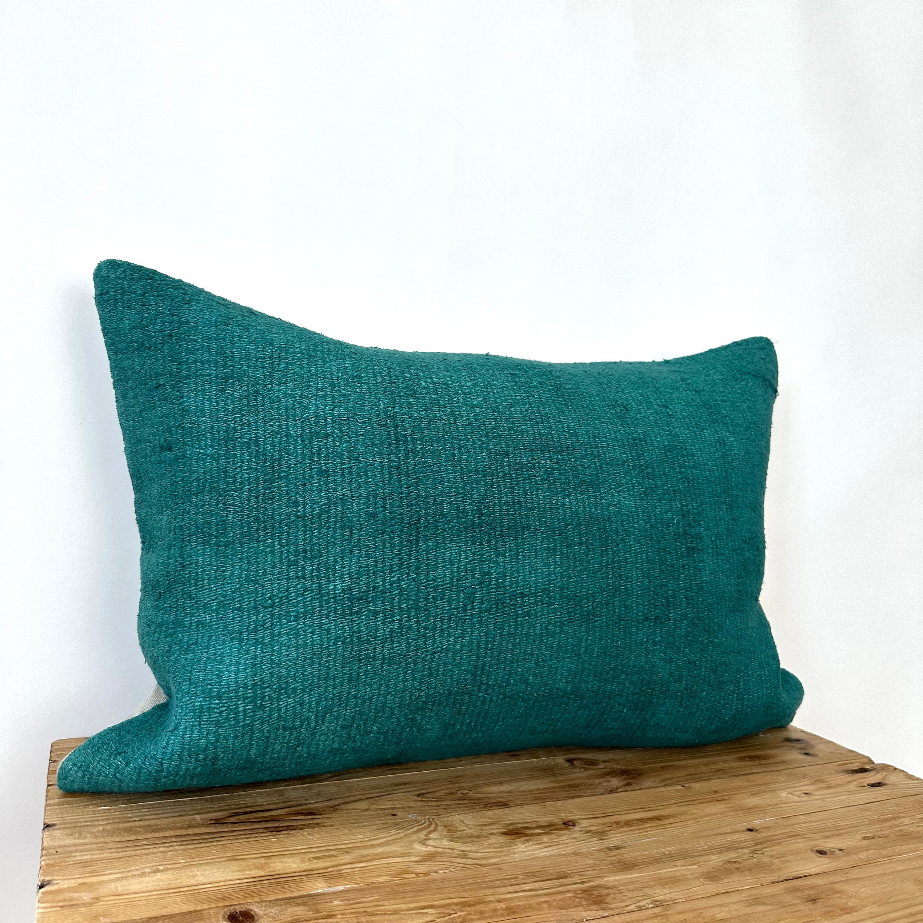 Chrysanthe - Turquoise Hemp Pillow Cover