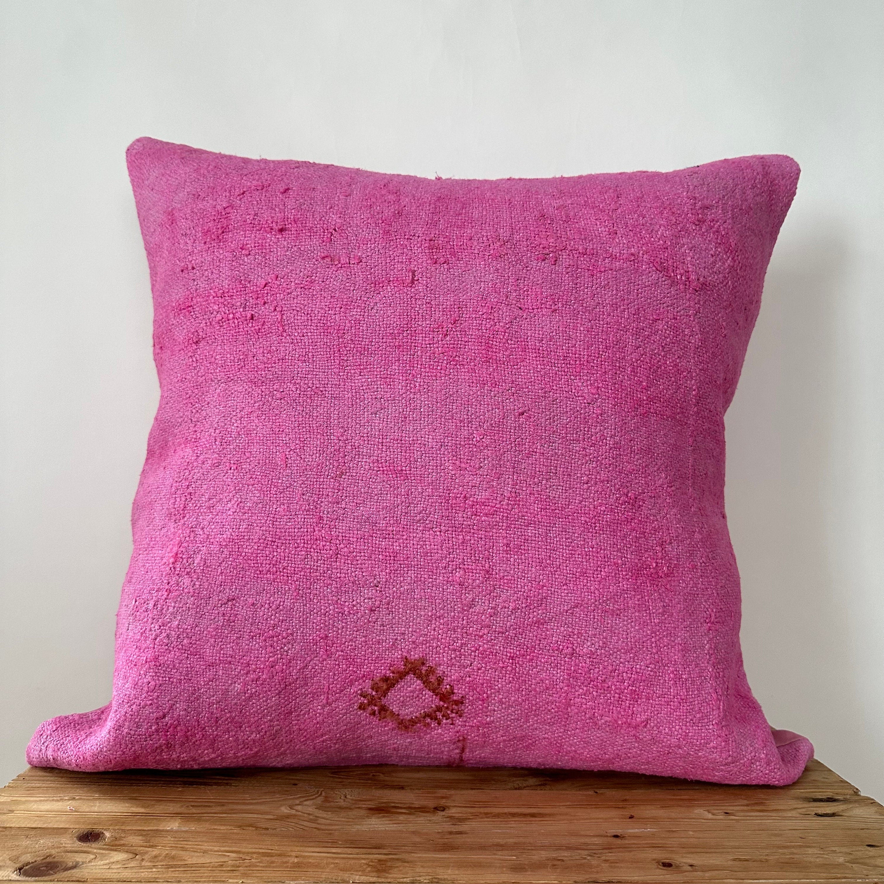 Yesmy - Pink Hemp Pillow Cover