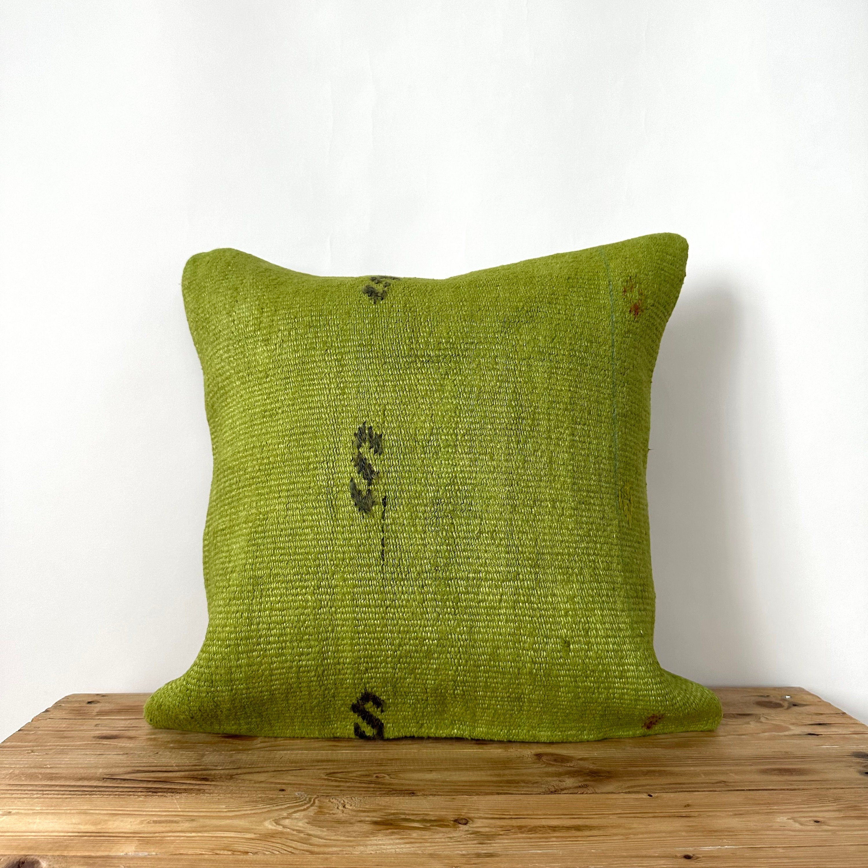 Callidora - Green Hemp Pillow Cover