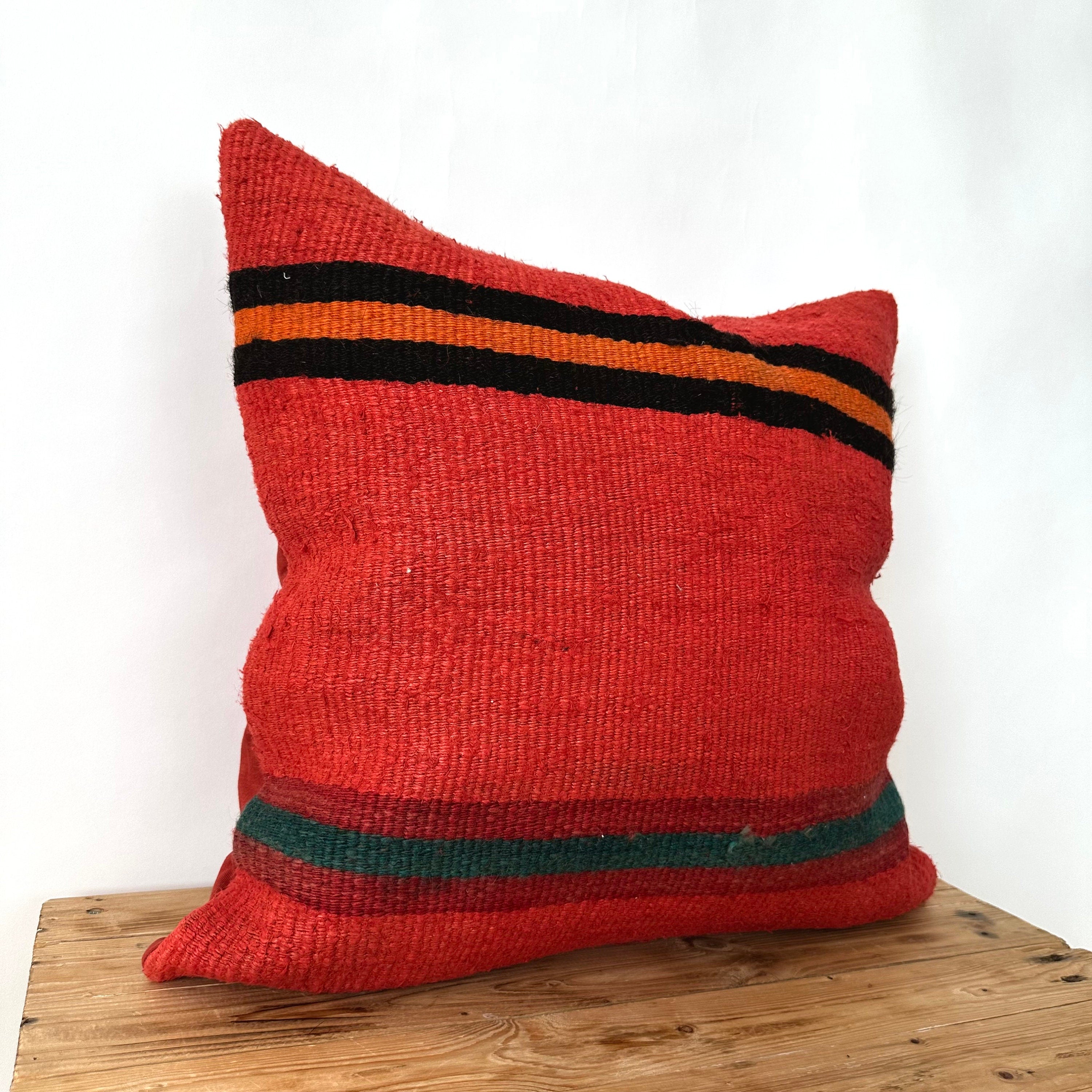 Yelis - Red Hemp Pillow Cover